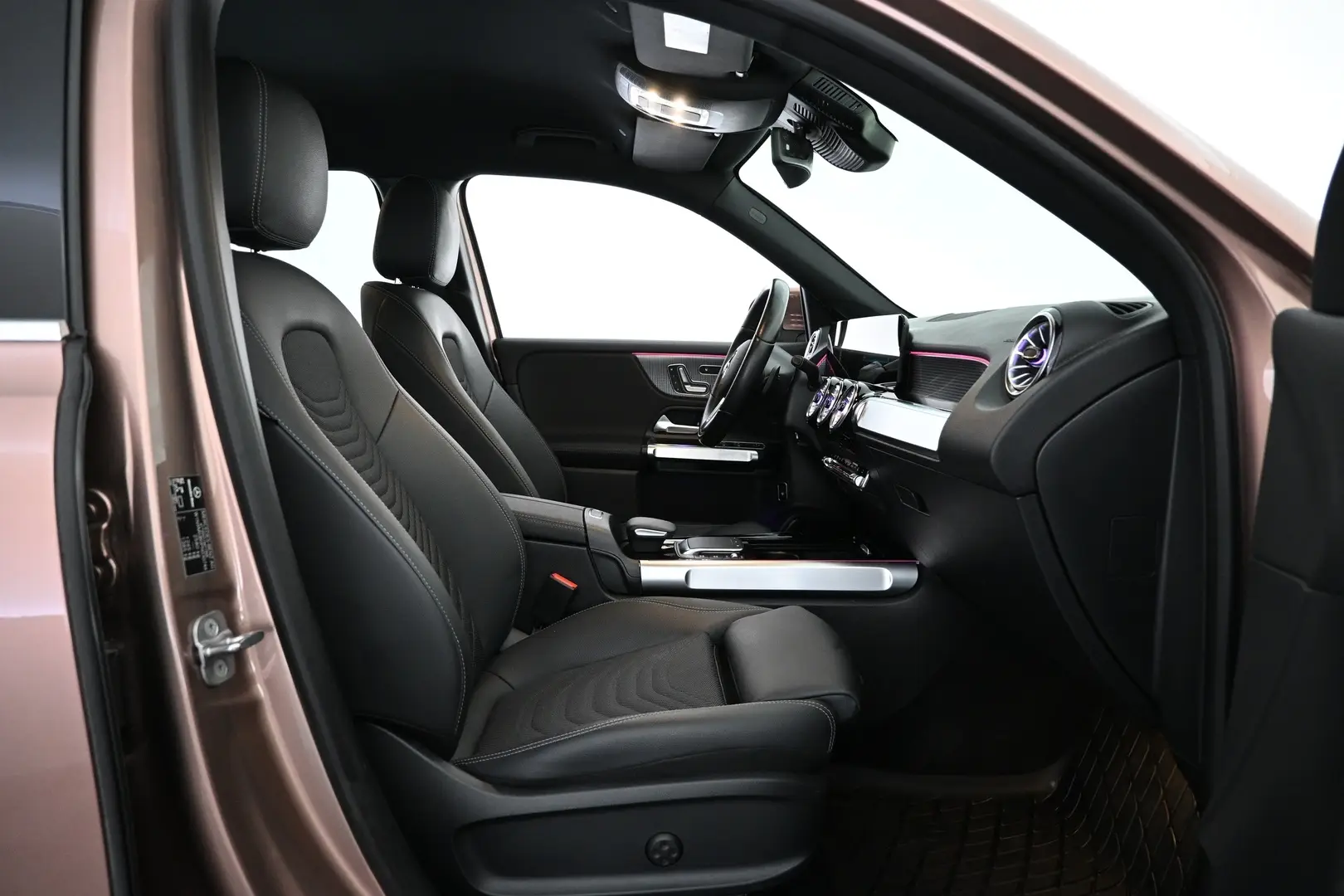Car Image - 72BK1Z4auTIPVPgrpZrzja