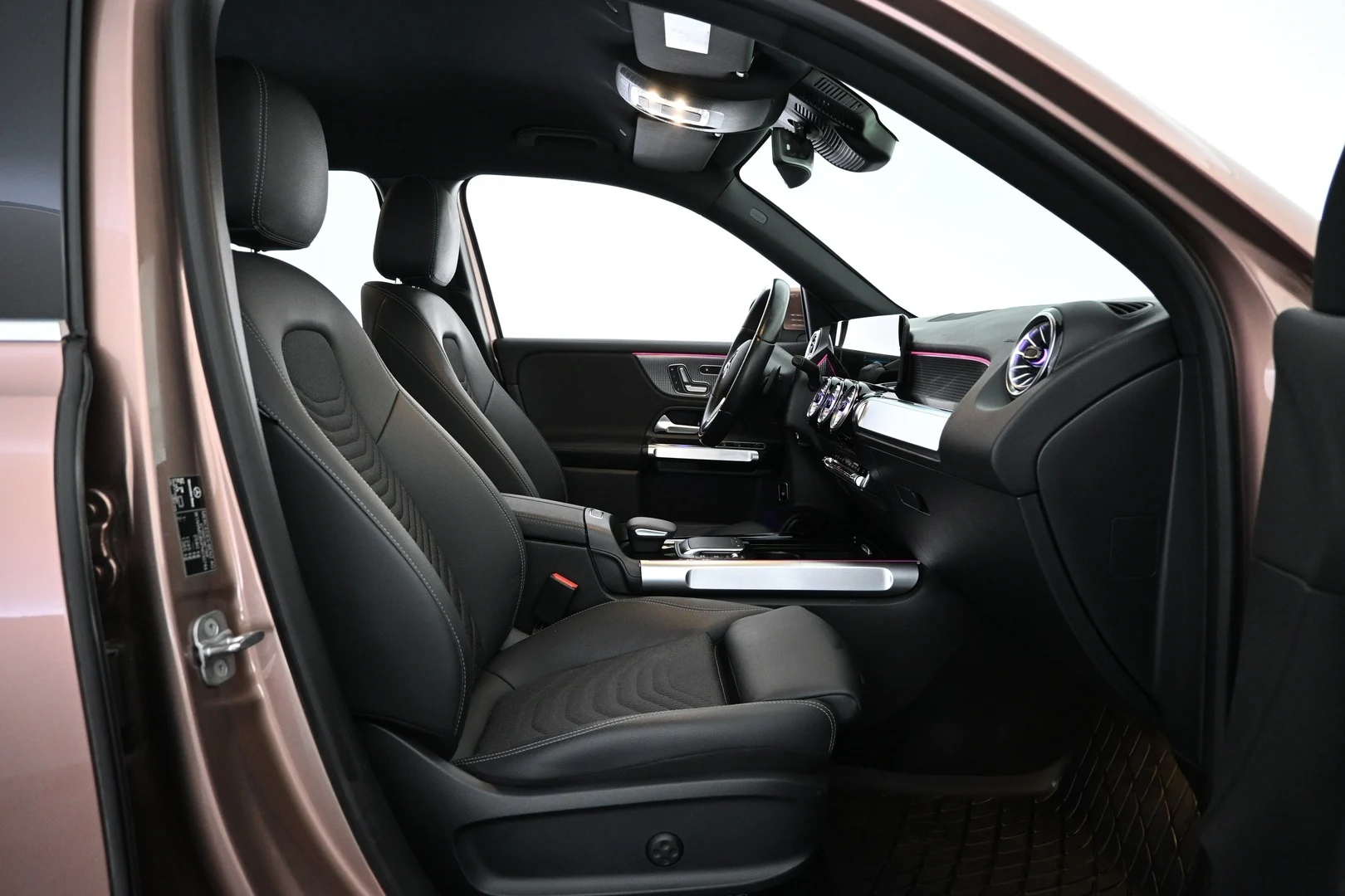 Car Image - 72BK1Z4auTIPVPgrpZrzja