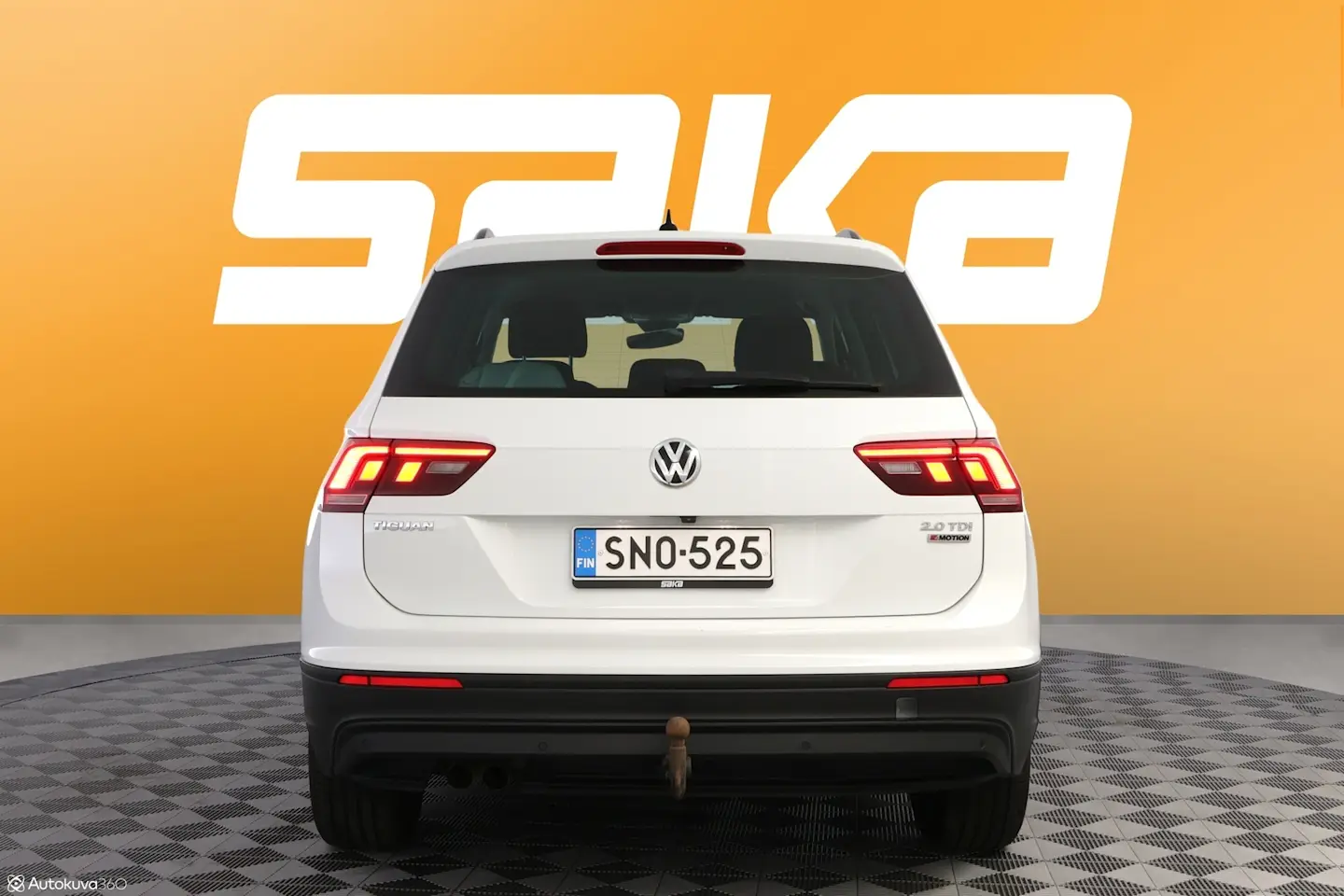 Car Image - 7JBRSnC2MQgP6xfamZeV2X