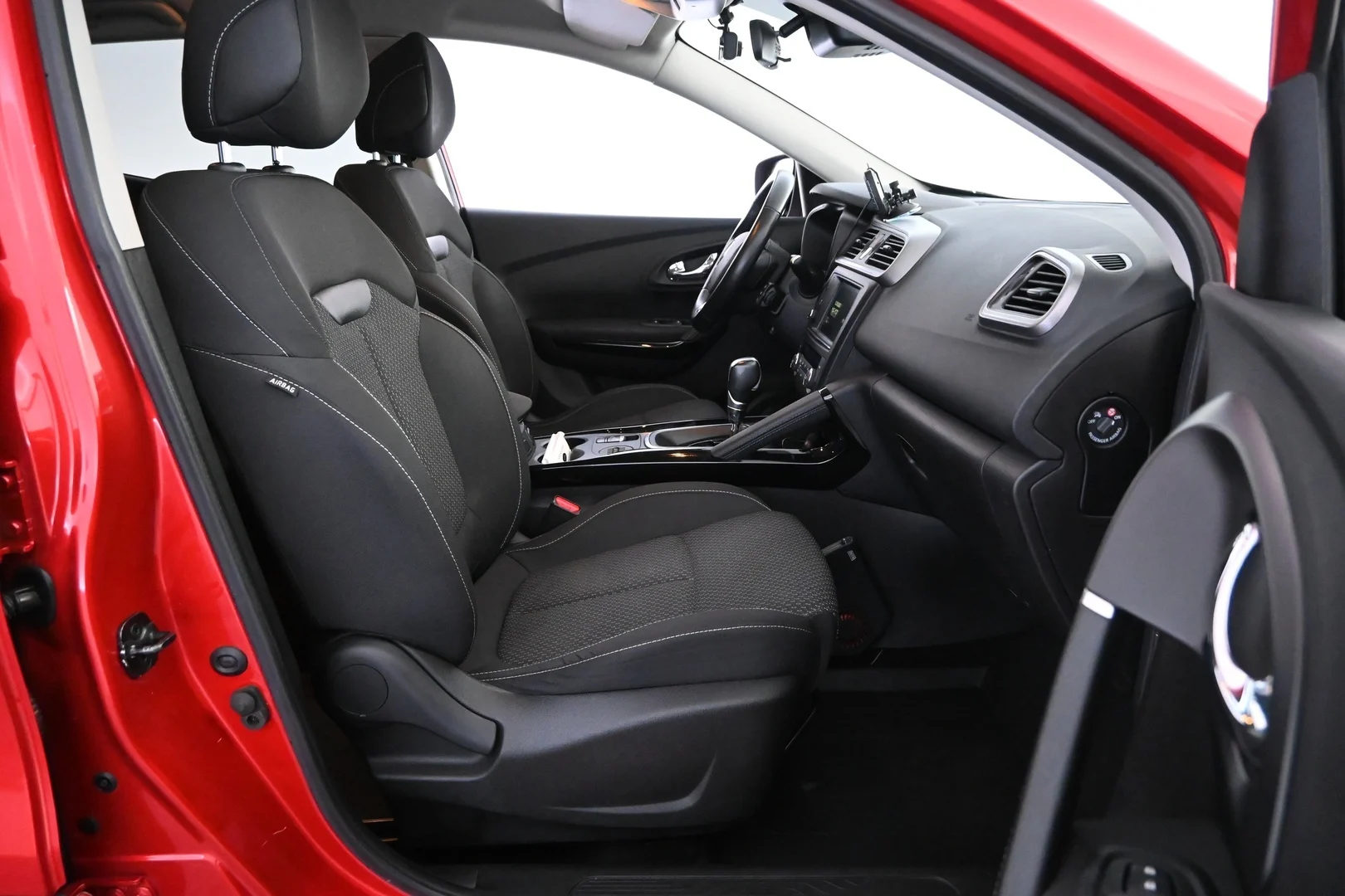 Car Image - 6aWC5qaQVLYmQ2V2THLgYM
