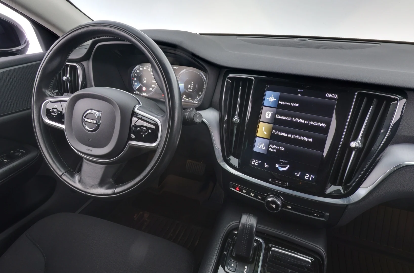 Car Image - svuKXvD721TefXCdGrN9N