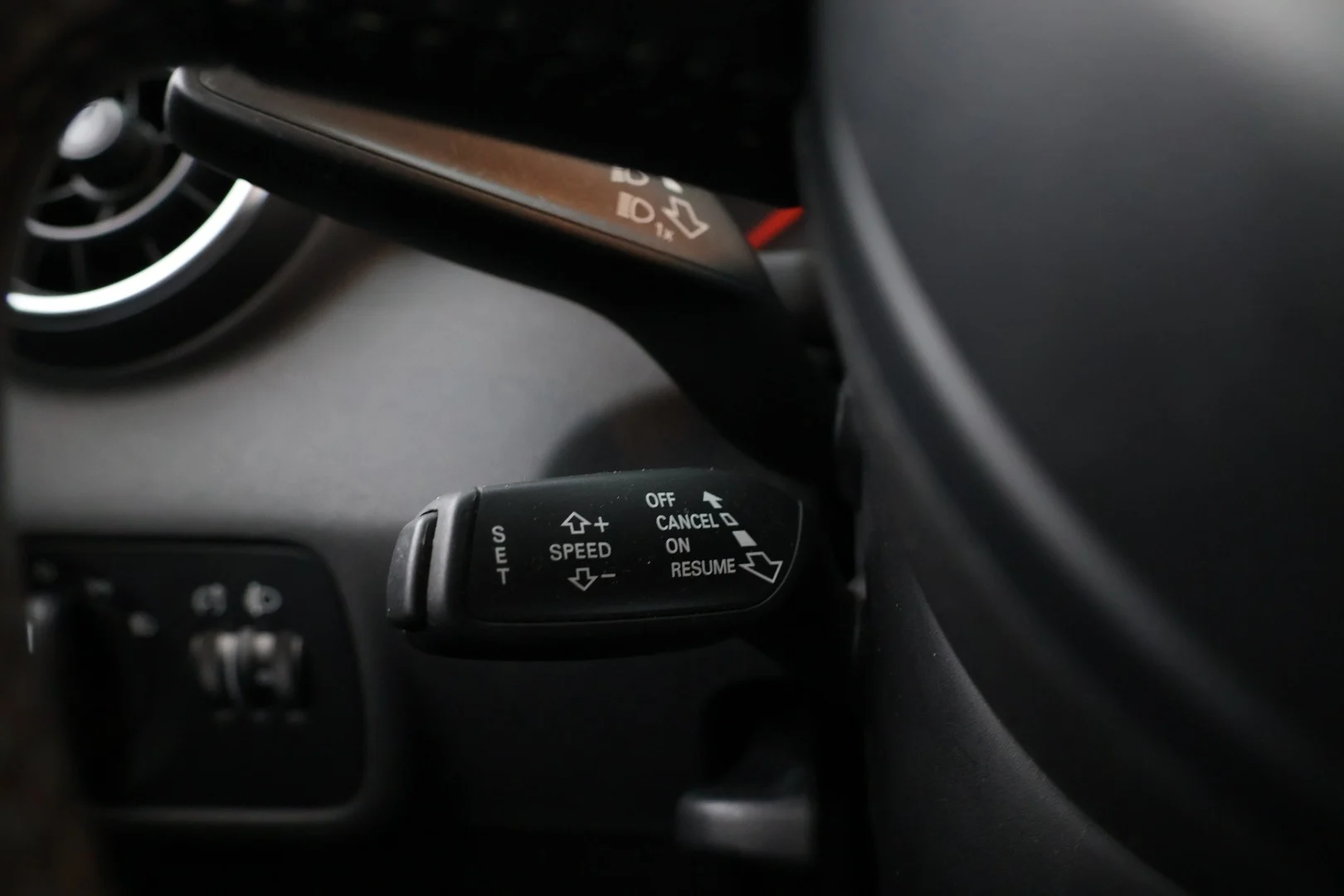 Car Image - 266kgupR6Y30pQvMbKJ6Ld