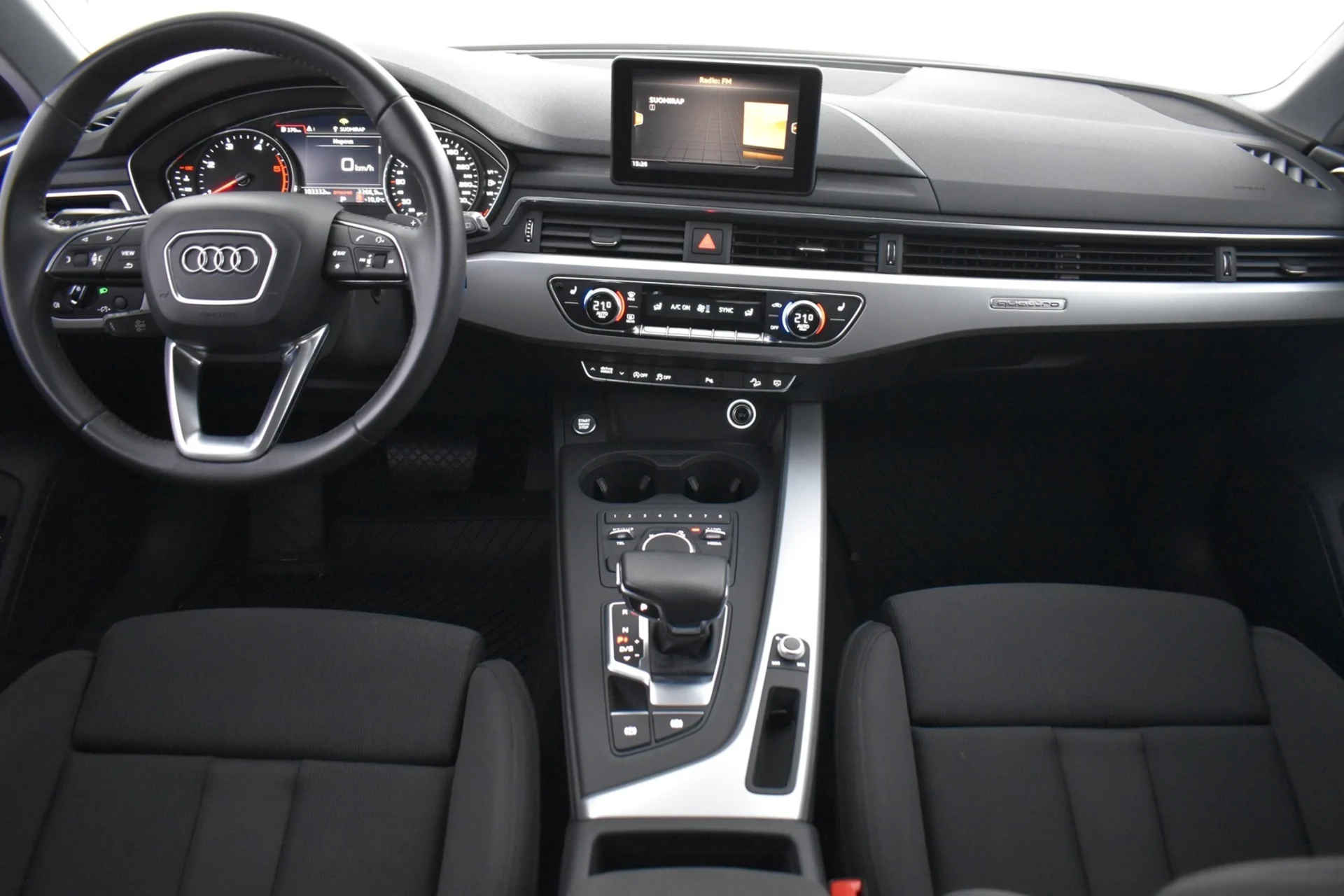 Car Image - 37bQNpfaFR9haYB18w31TM