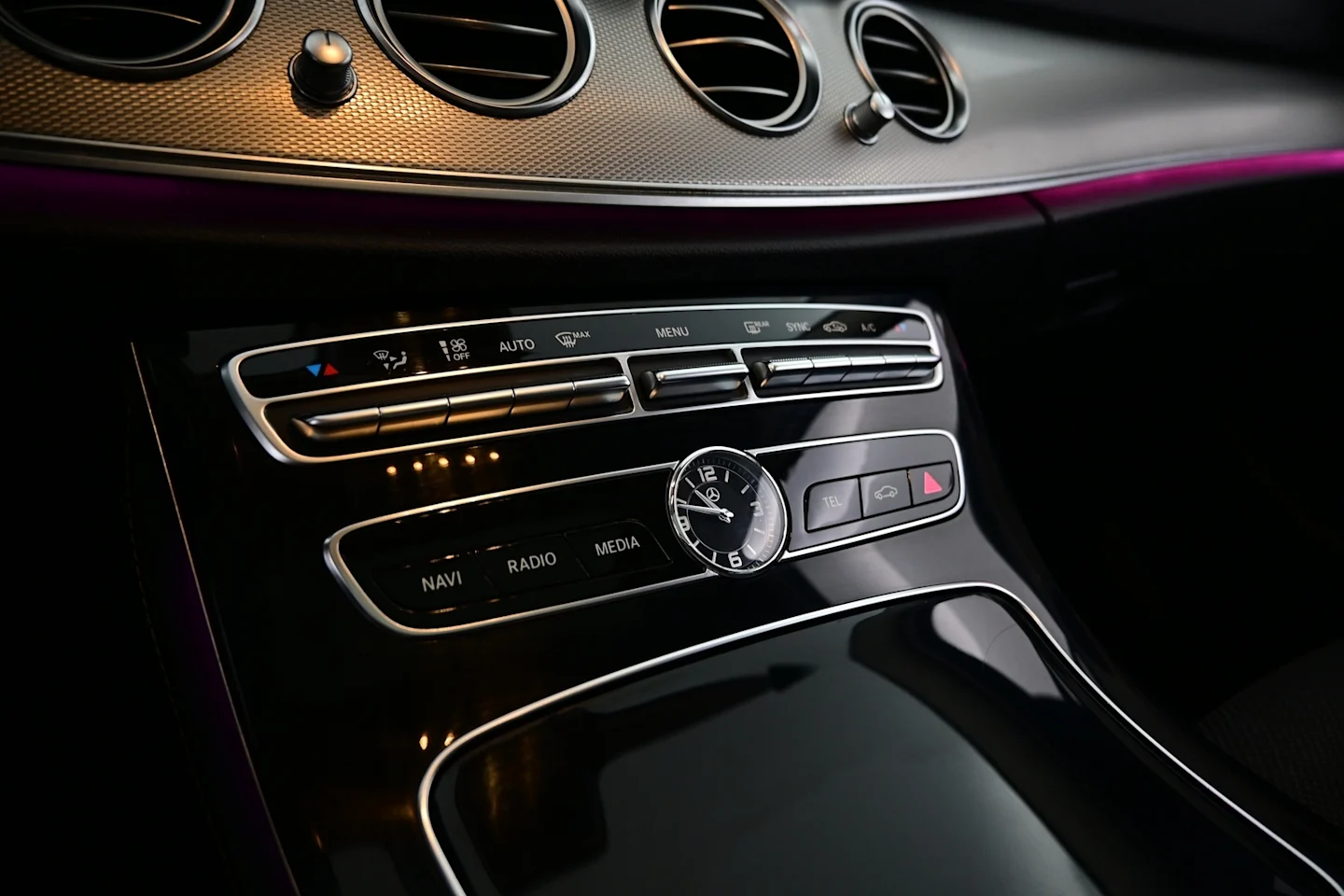 Car Image - 5i4SRH2w0zBK8NJgbttBe3