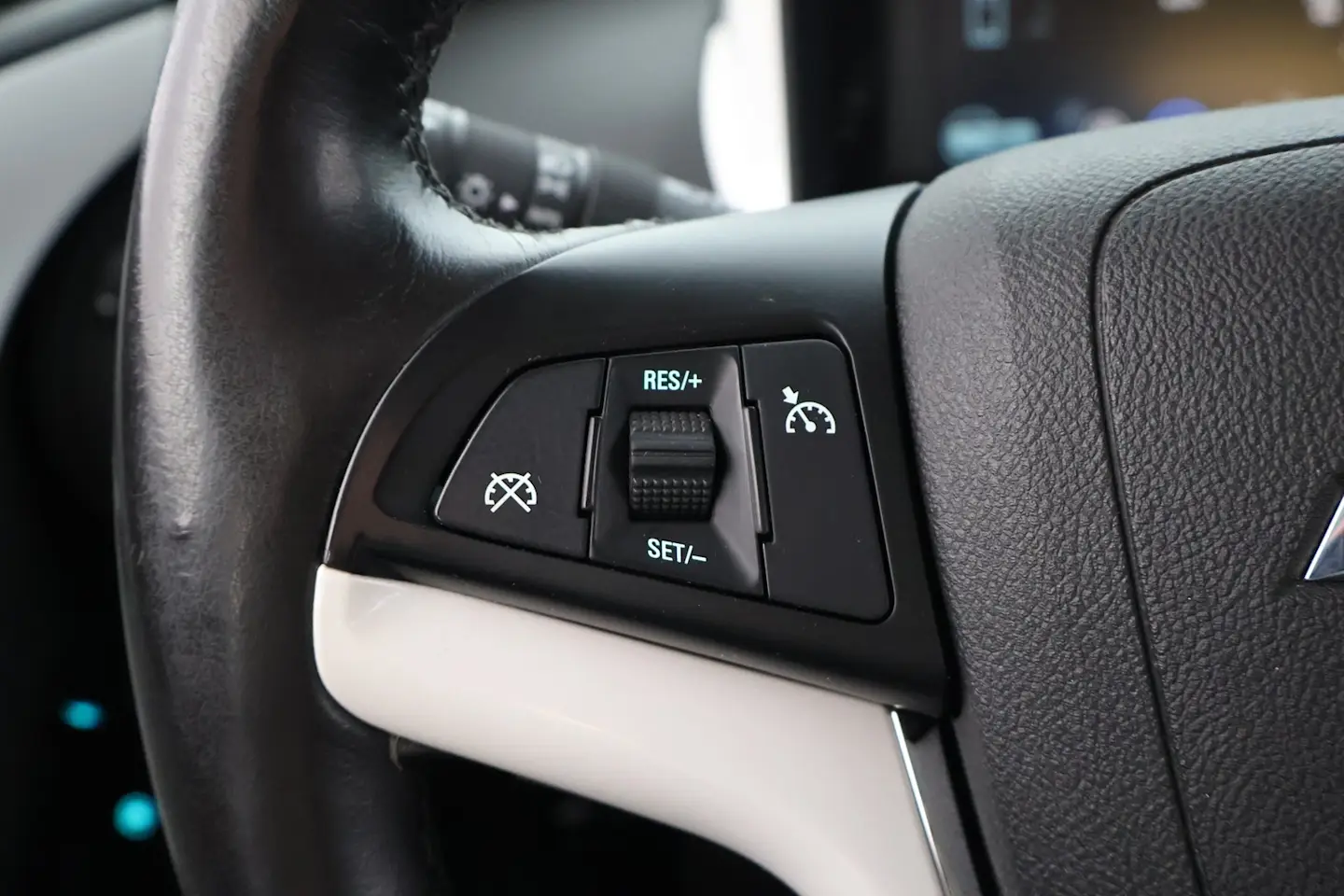 Car Image - 4WYf66vOo9XGFezRqtRTK2