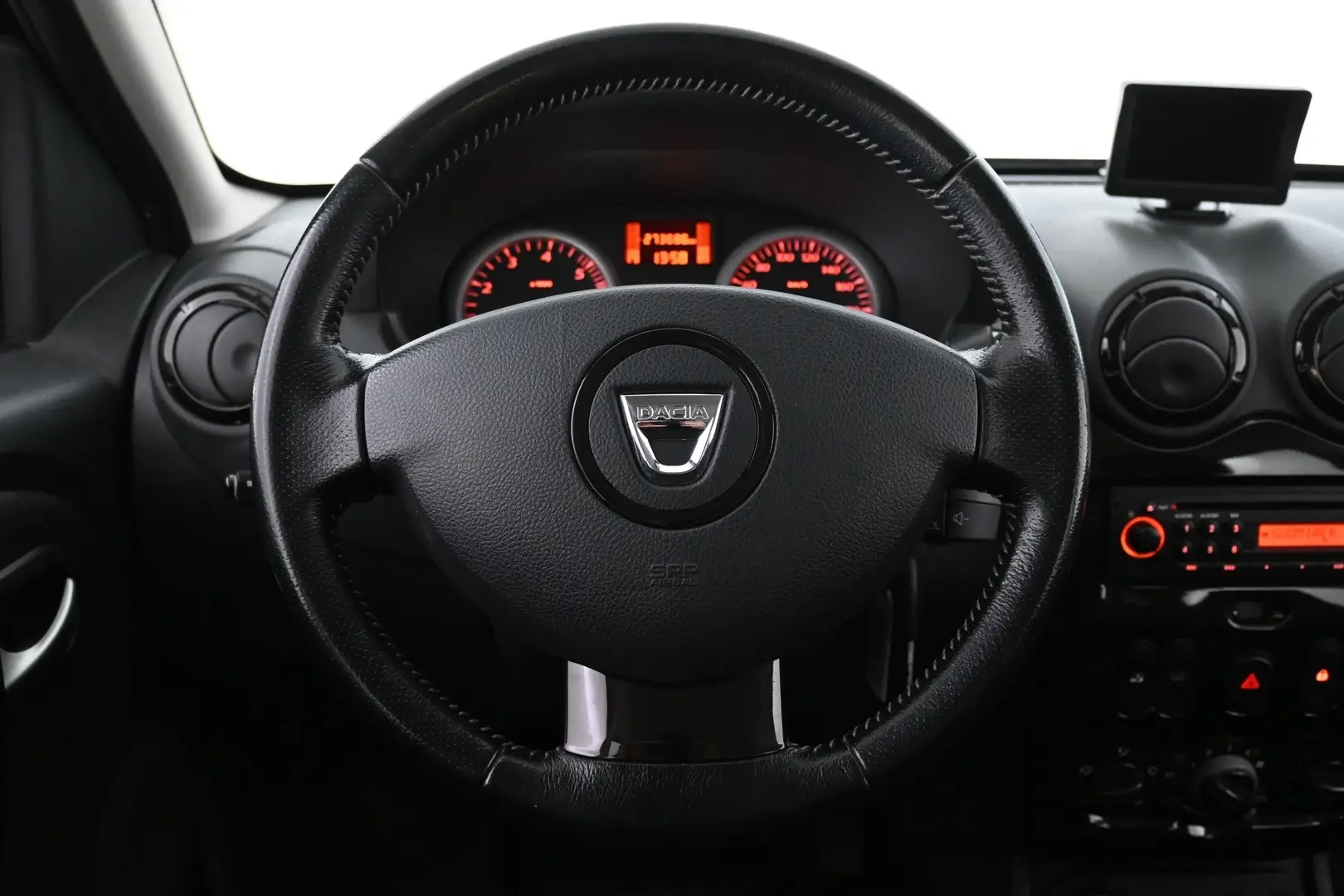 Car Image - FH0xSYGWIhjmWGdmv5fL2