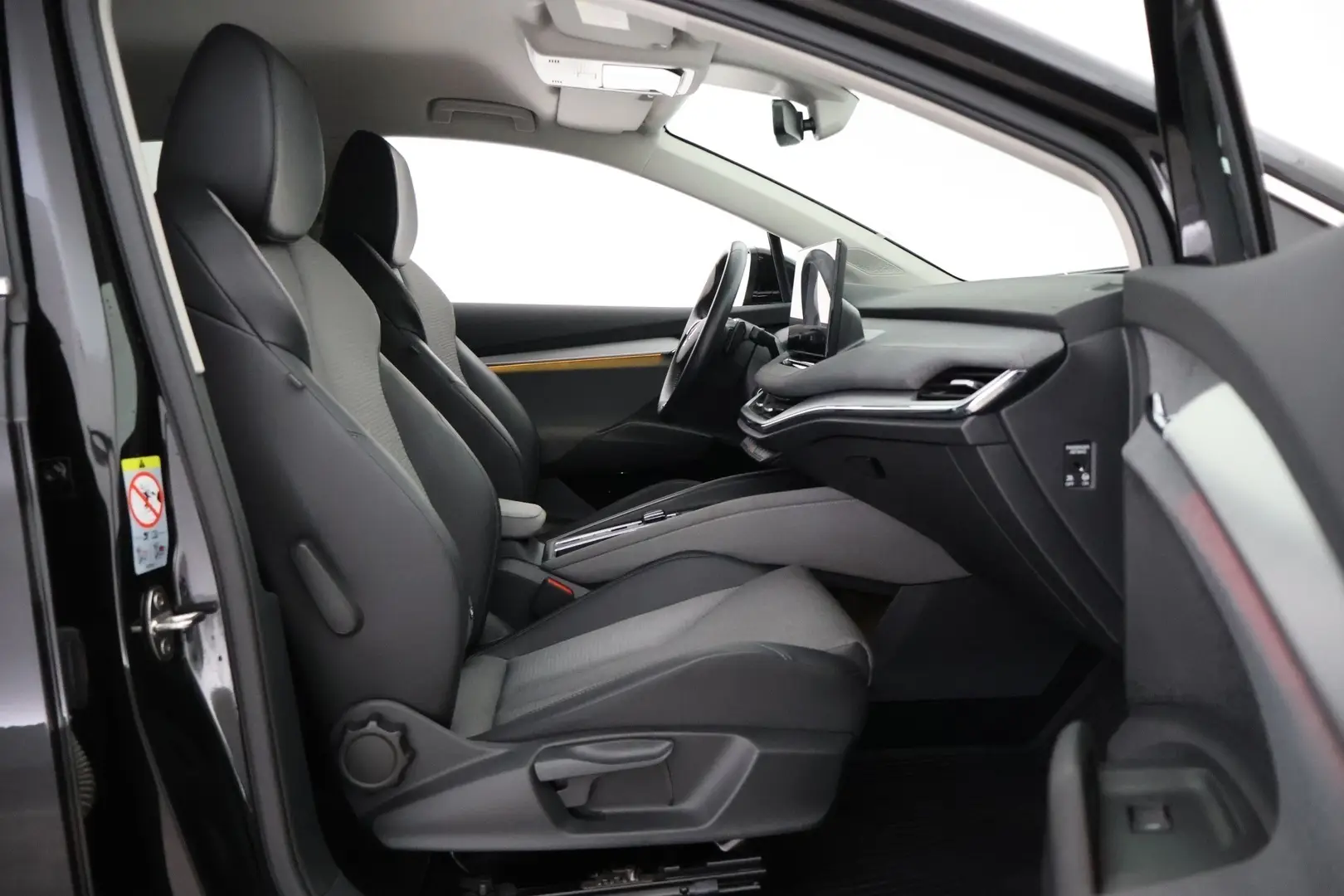 Car Image - 3G6MLCWieSc8CWTgHMWlU8