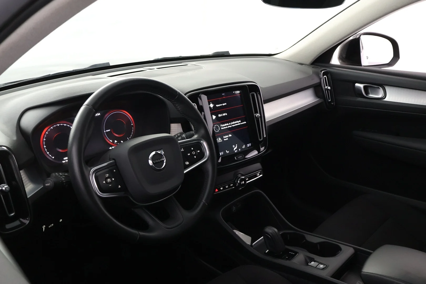 Car Image - 5XQbX6AyM9ZNFRsYMsFtPK