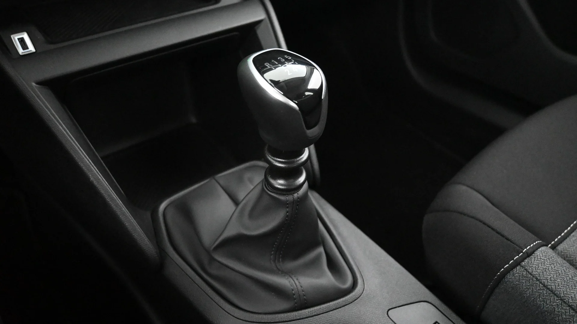 Car Image - pW7EKrHBoFm1Vm0ywpbNw