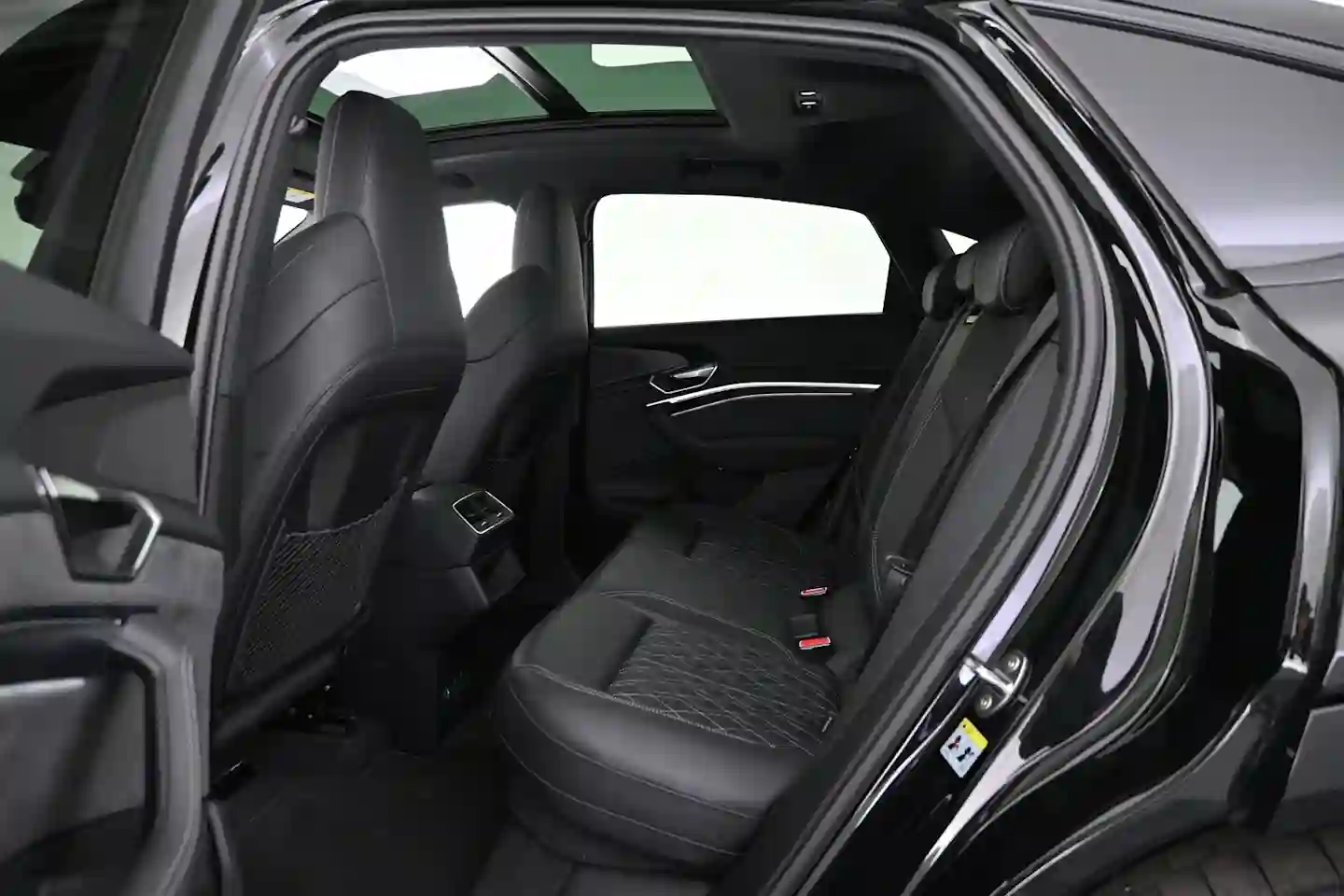 Car Image - 5u9TJip5Nrf9AxCPCv25G9