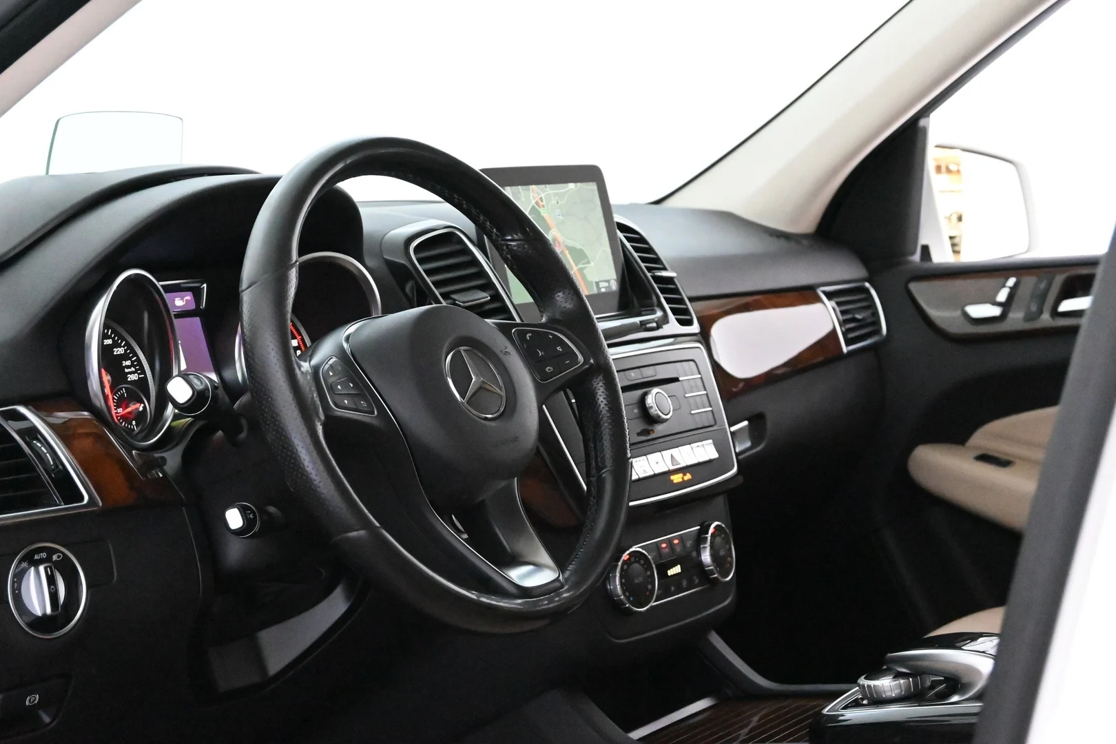 Car Image - 56LQwTuuPSsamPznOO1v6g