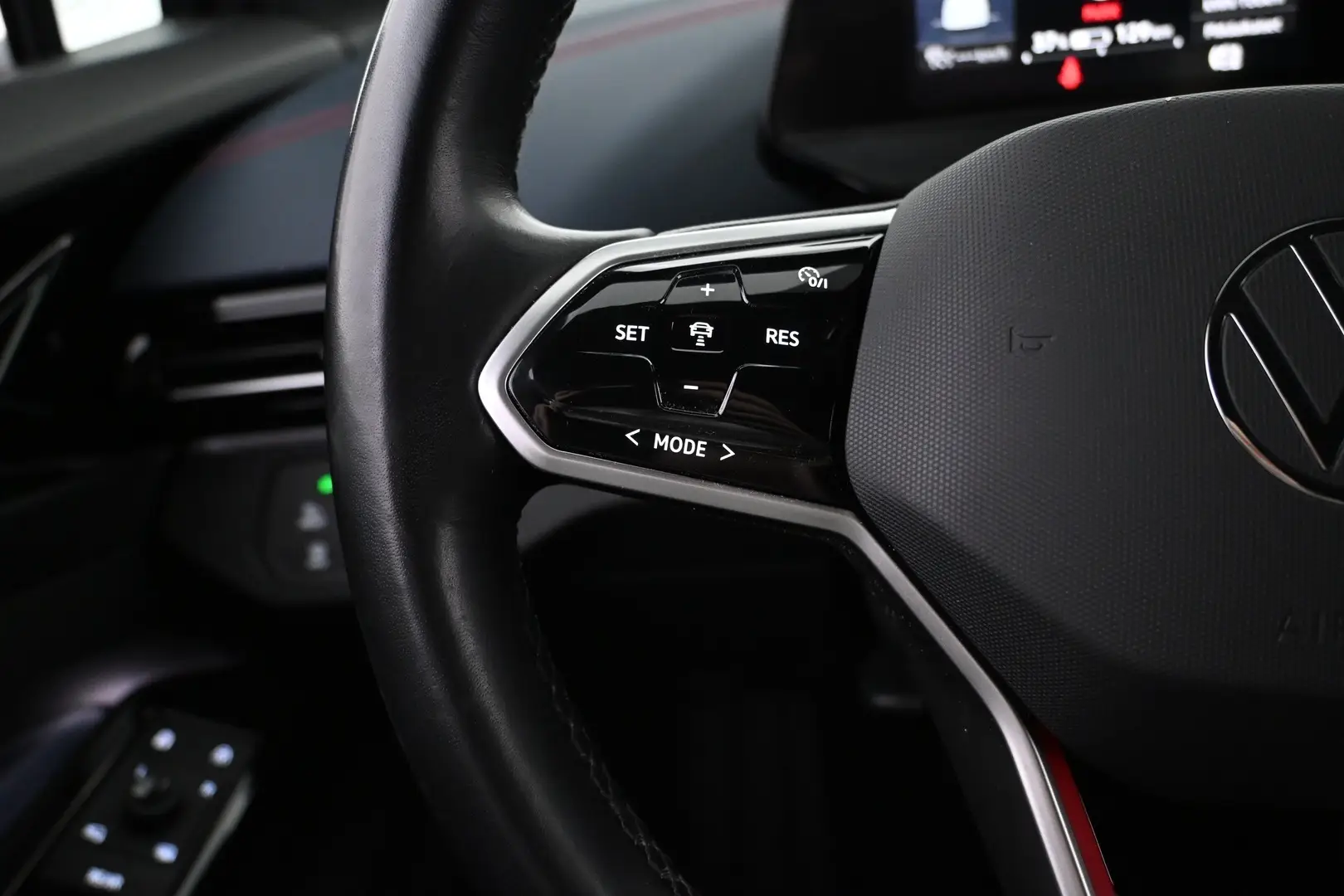 Car Image - 1V9bdqdoUmF9FiC5Aup7Av
