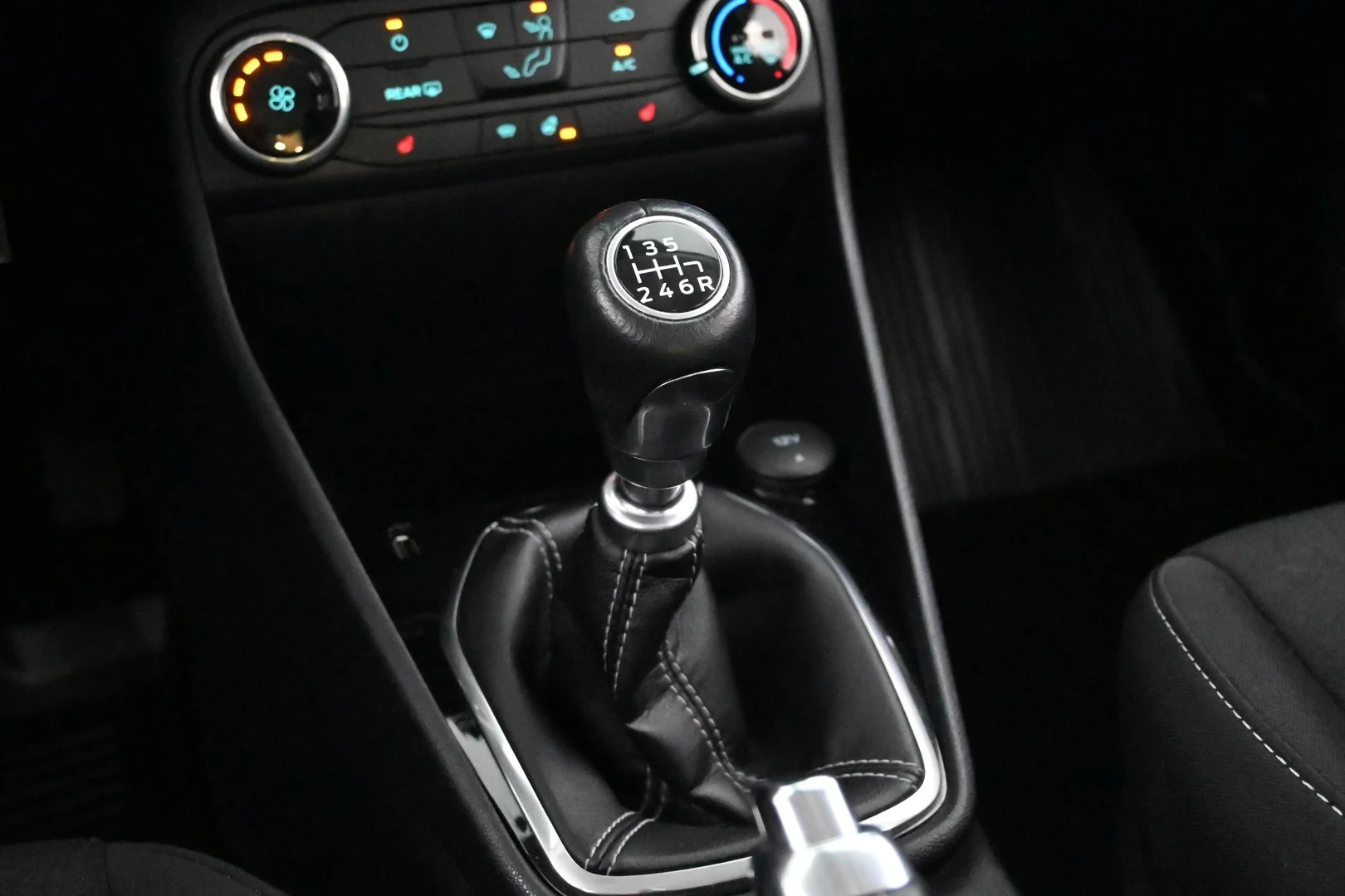 Car Image - 2voe1FOqxgmhg4oOwu6s5B