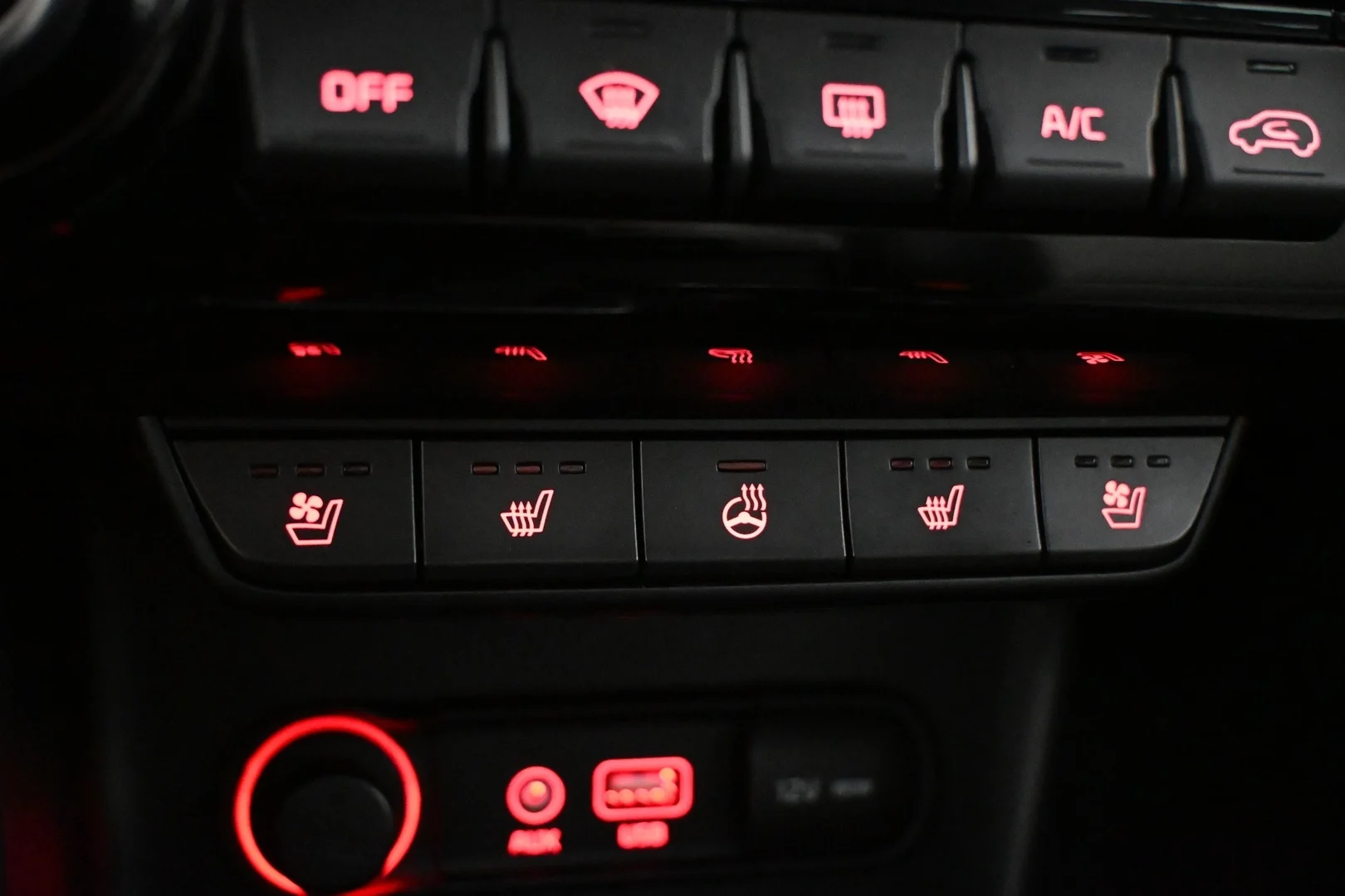 Car Image - 3vBTmuKpxUQHJ9bnB9cObG