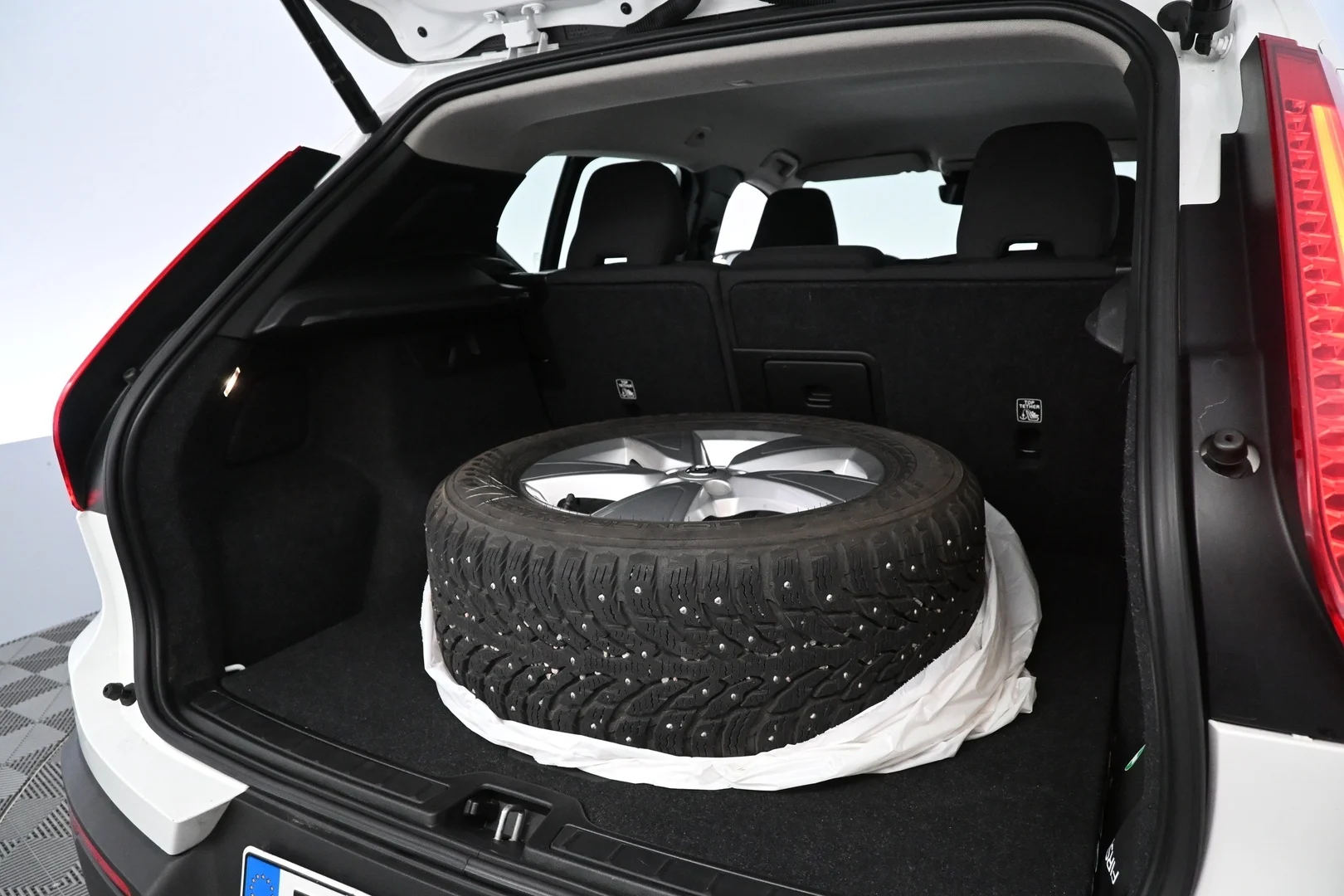 Car Image - 1PwJ29Y6wE5OYs7zwQBFTc
