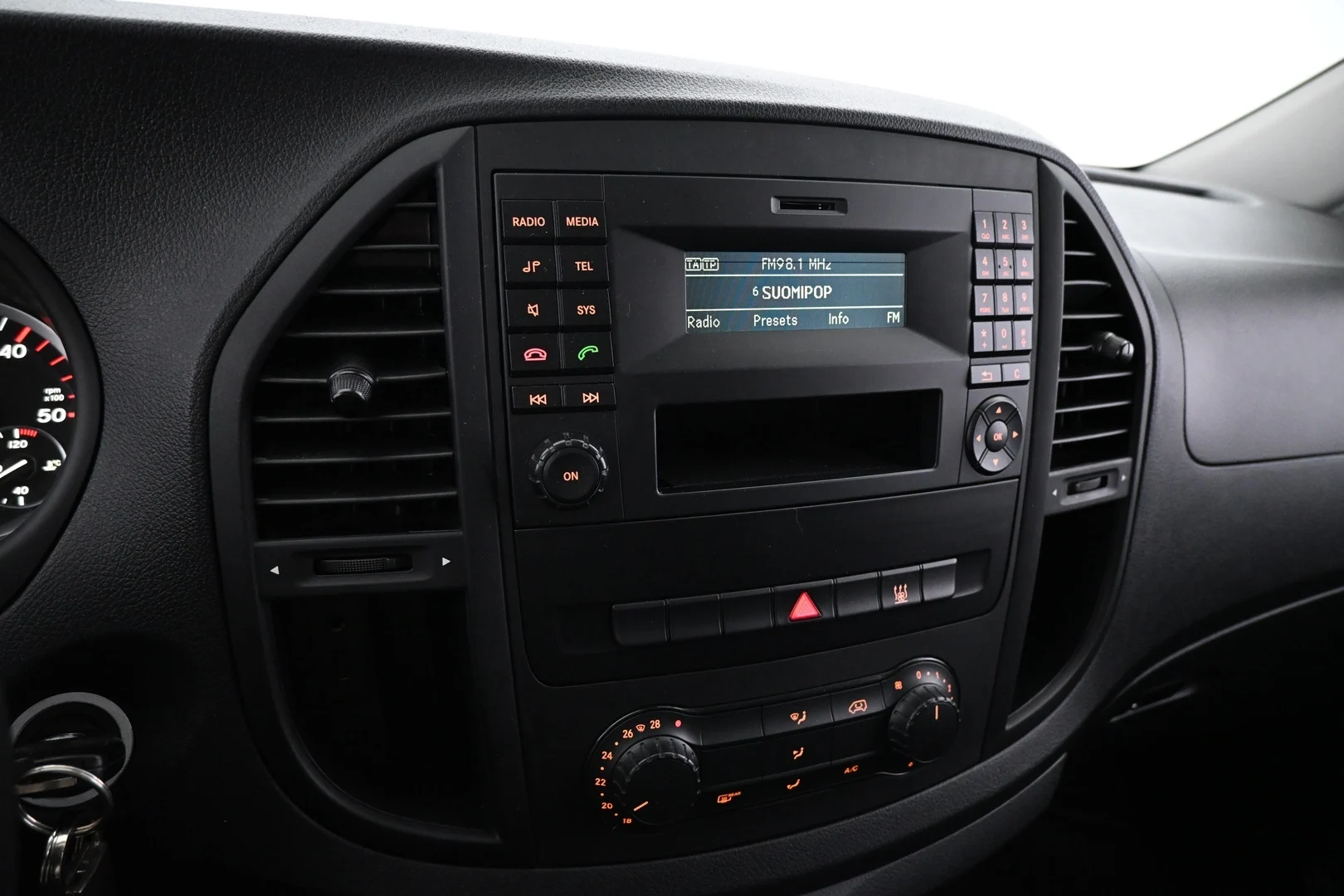 Car Image - 1hGqOhn4d4Bvr6nmbkgrod