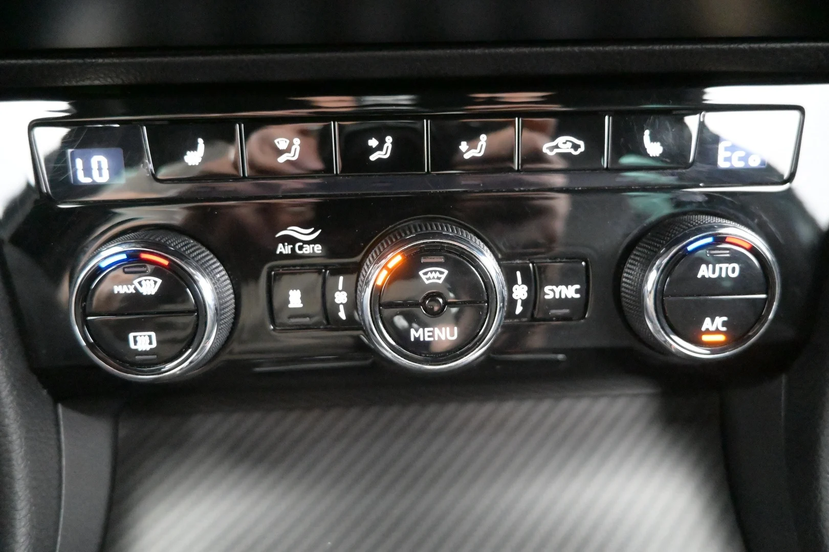 Car Image - 5P0LnYXkrEtlGct9WYMtRX