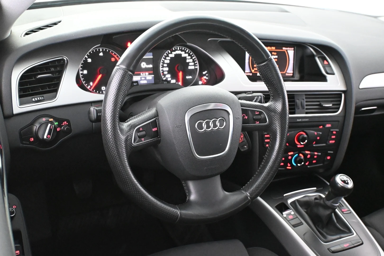 Car Image - 4u8eB38FqngN9qEi5p38Fd