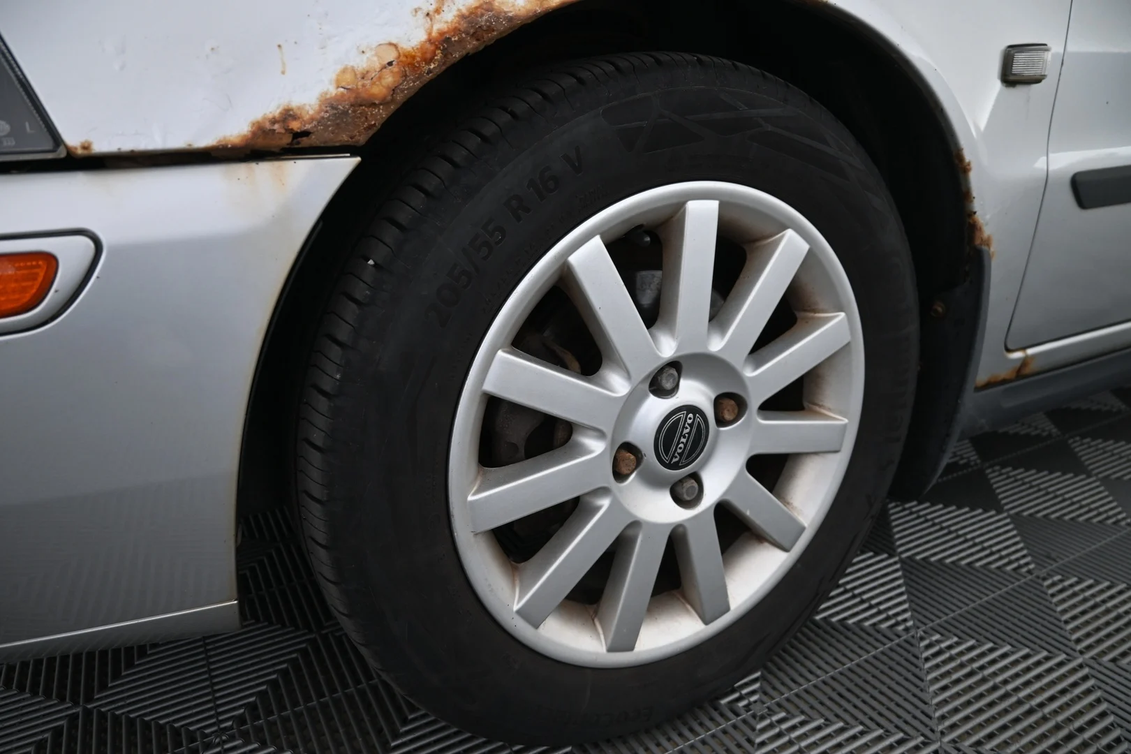 Car Image - 71OCVLeMwYZDNwZuJP5u8w