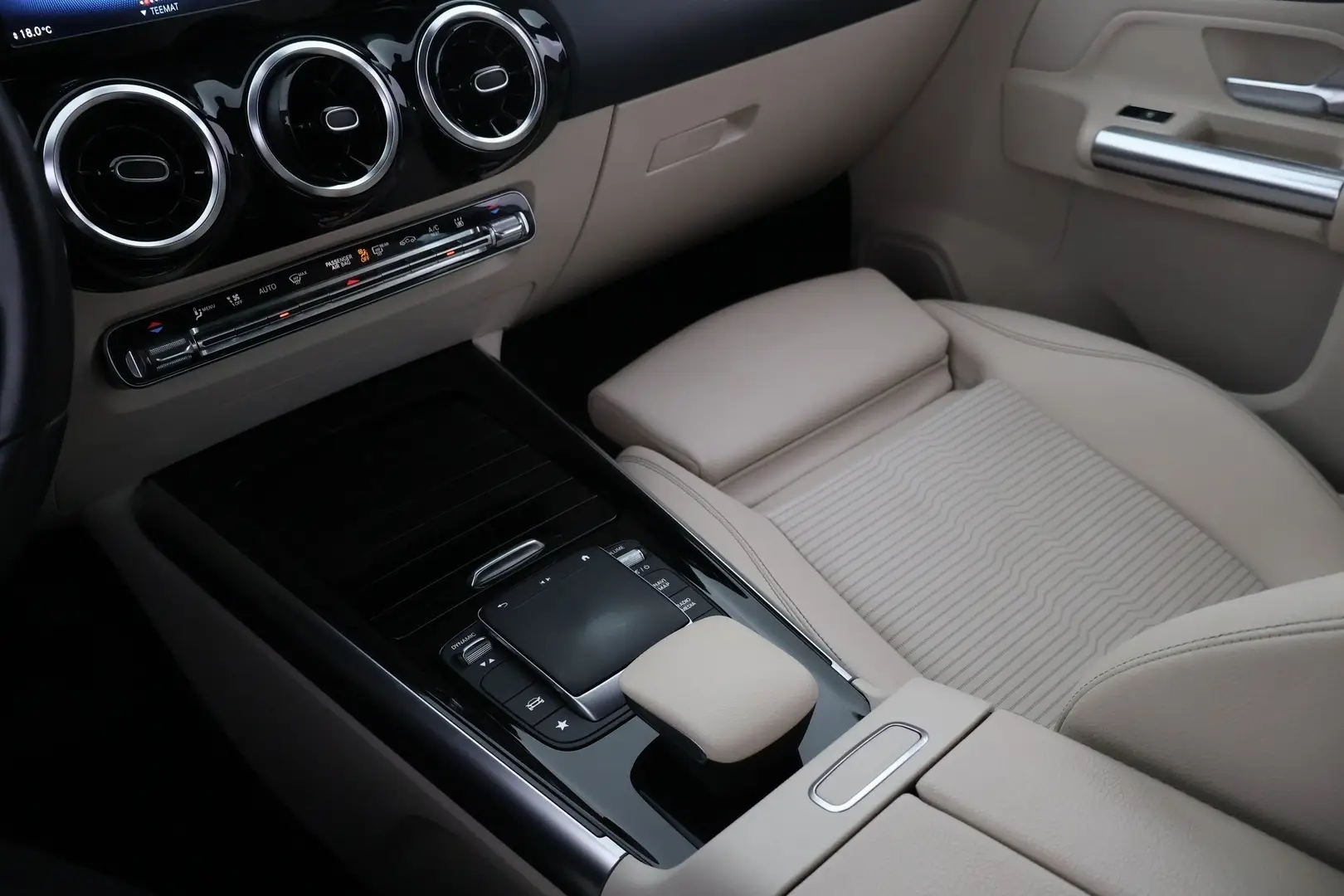 Car Image - 30gPjhBa4MxeWAivRdTW1z
