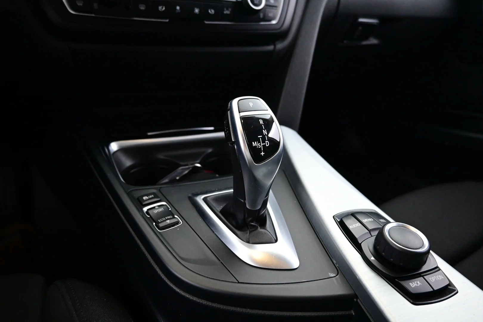 Car Image - 1mJgNUv7tmtBExlt7VLTMT