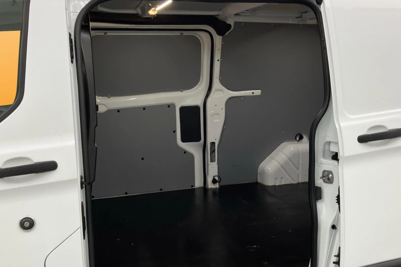 Car Image - 1wNrHHCpc87SxIqoRyuL8E