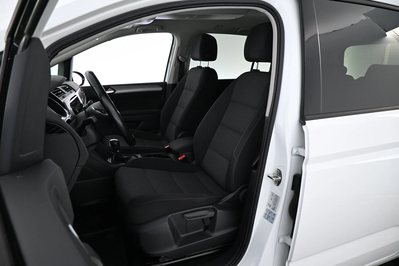 Car Image - 1K1zSa2gdDbaDrEnh48g6u