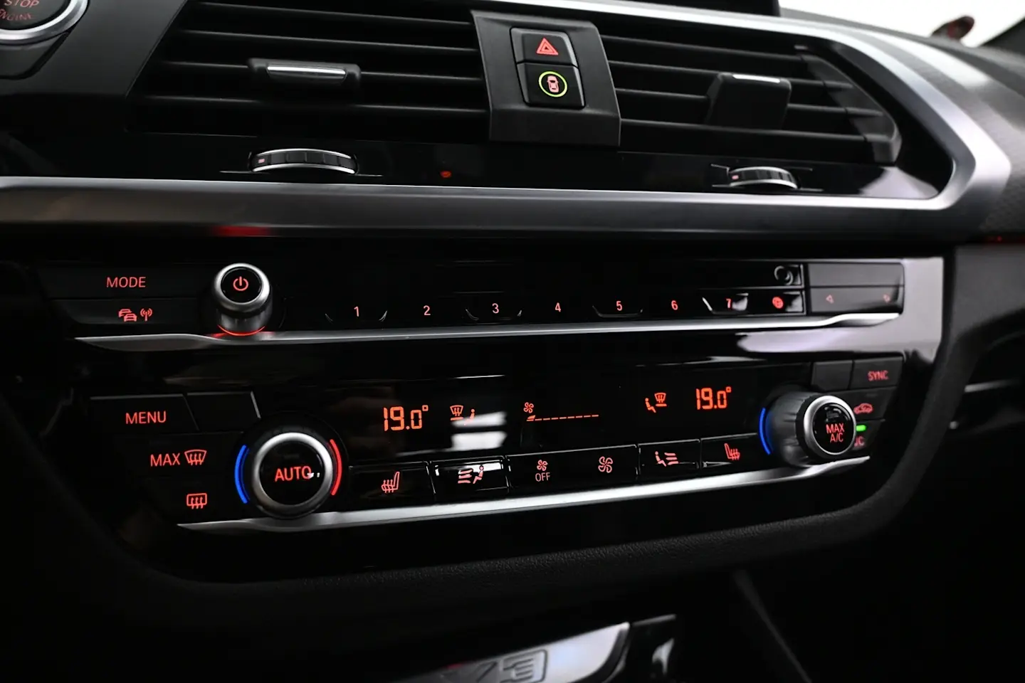 Car Image - 3v7Ro4vZtNZbV4eFfTMxqV