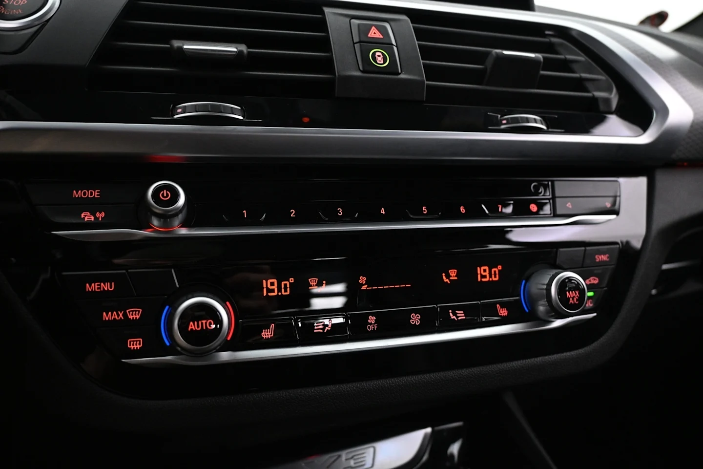 Car Image - 3v7Ro4vZtNZbV4eFfTMxqV