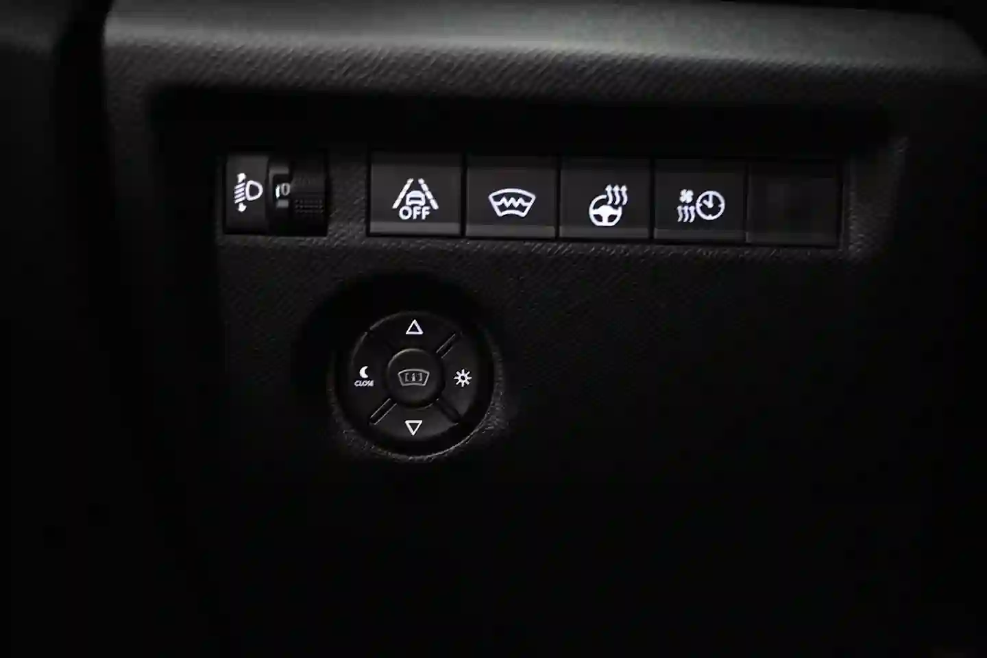 Car Image - 4VLhiU5KioIP1WEPI2yvSv