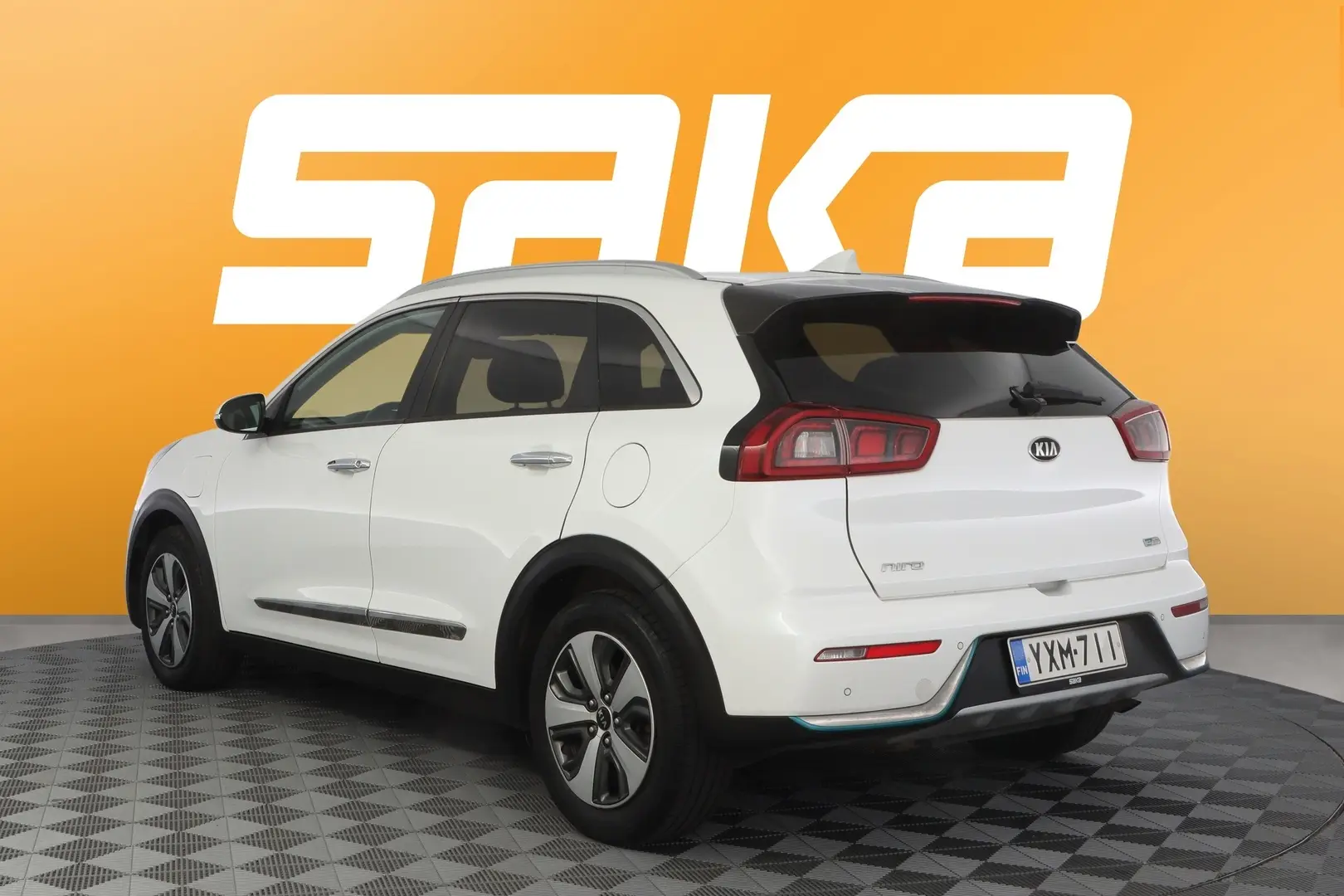 Car Image - 6j9RTFJLX1DNsgNUEtrq4K