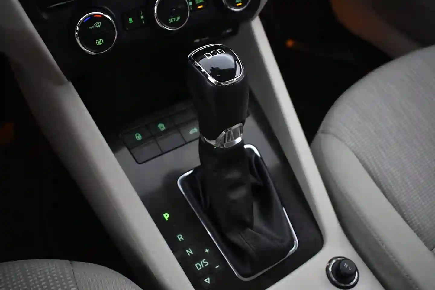 Car Image - 4bSYFC2lZryTqzlsXDJOZC