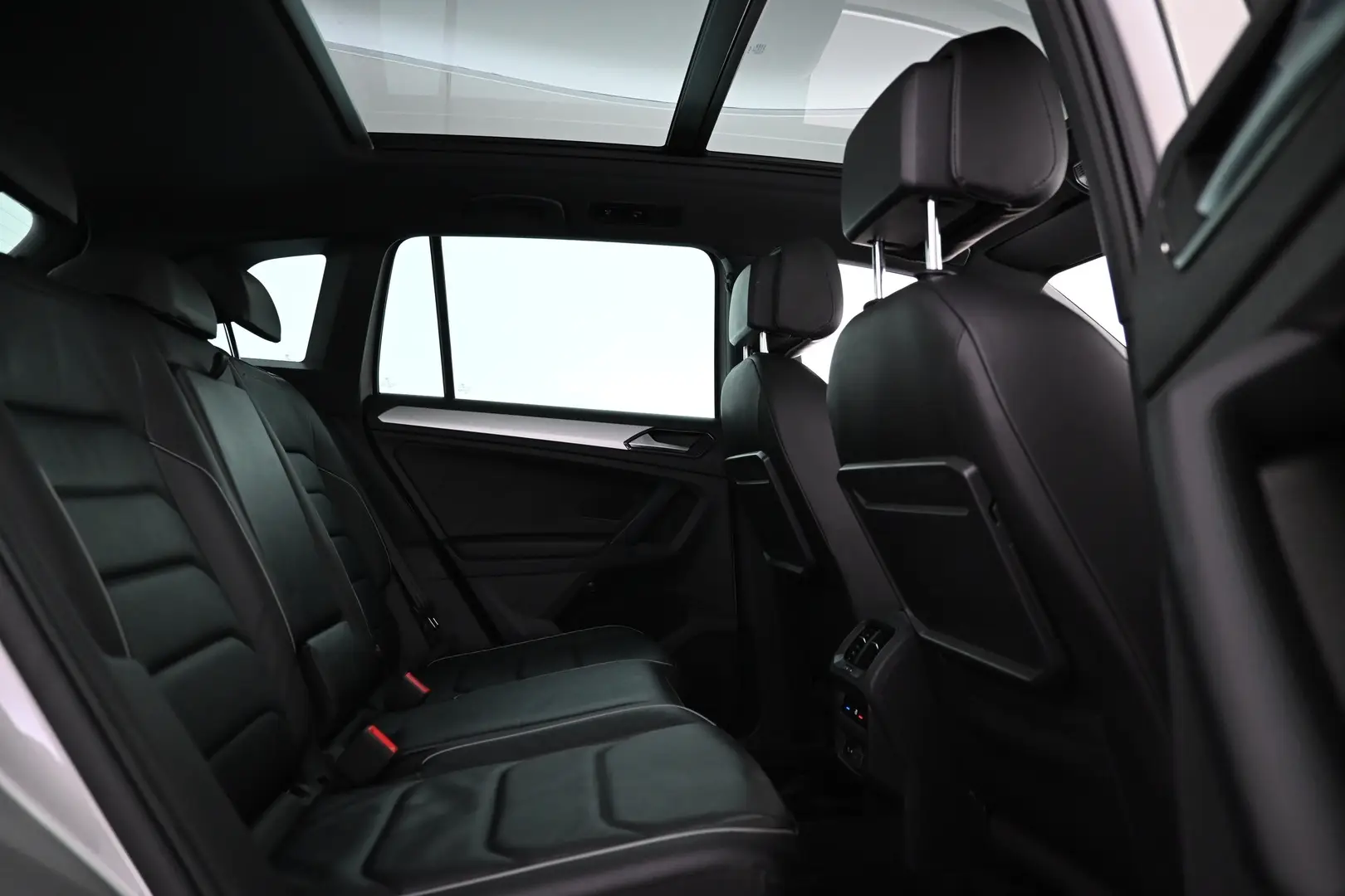 Car Image - 7sNFfPPvEw5ehHgVNhtqXg