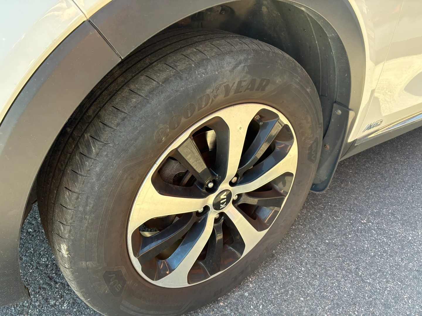 Car Image - lrN6Xu8nIoeAPXHv3PRSj