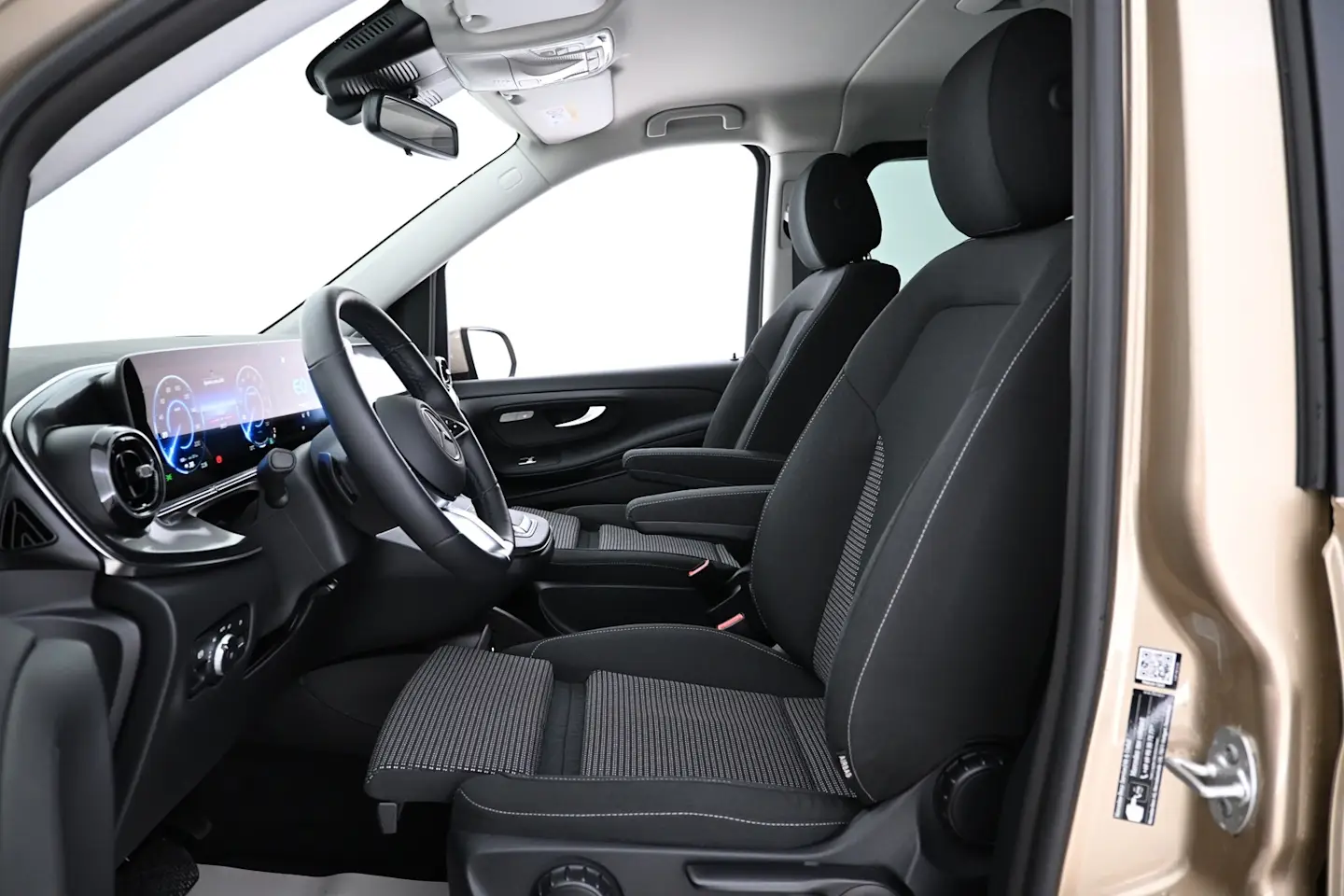 Car Image - 57CjPKAndSaig44DqaBNZO