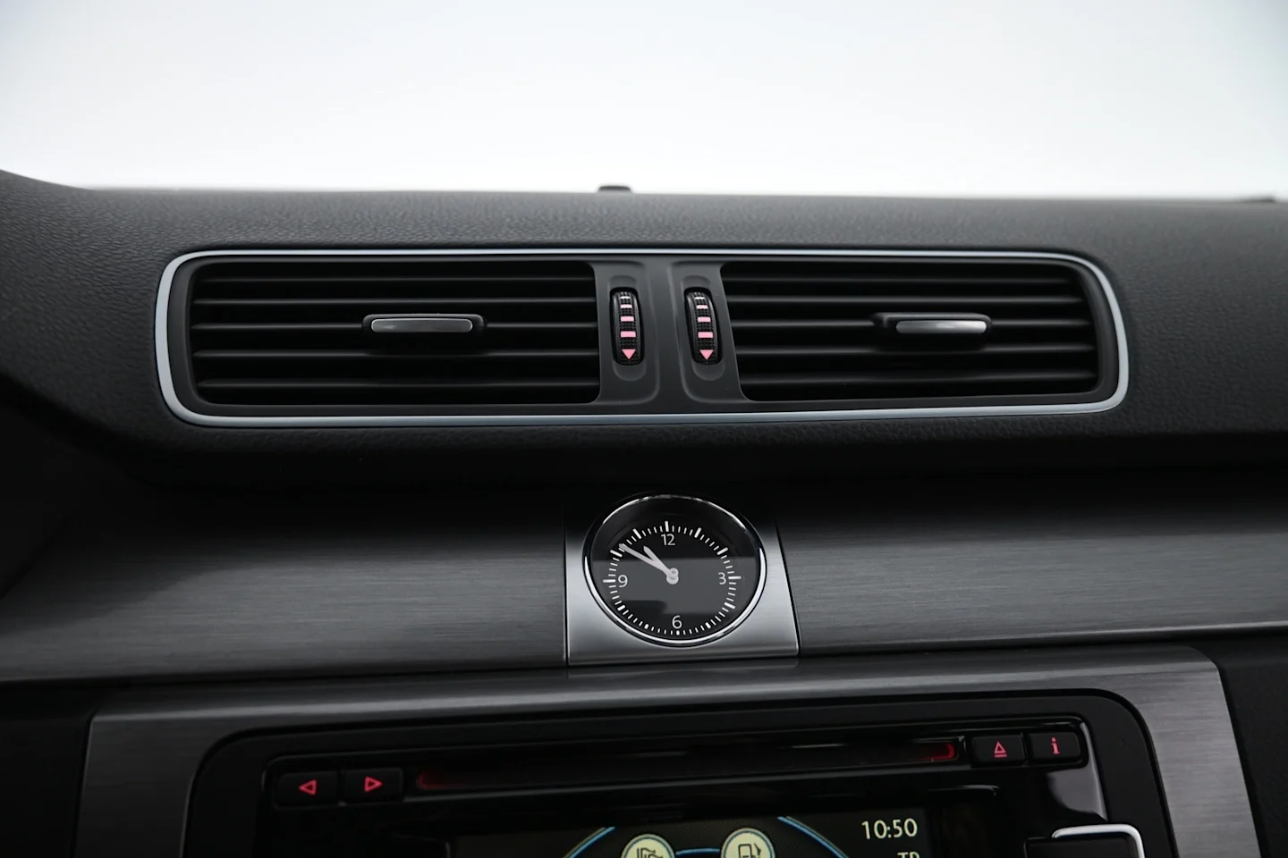 Car Image - 2ul09TQj7WcIeVawdtqapK
