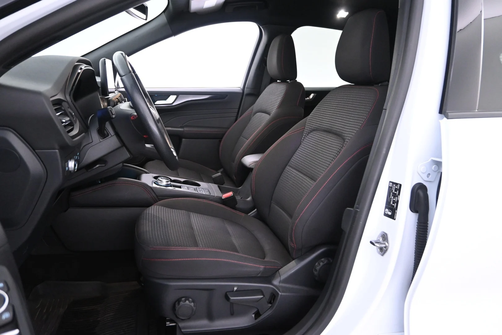 Car Image - b4SfBMgGHXHouoBNwSQJj