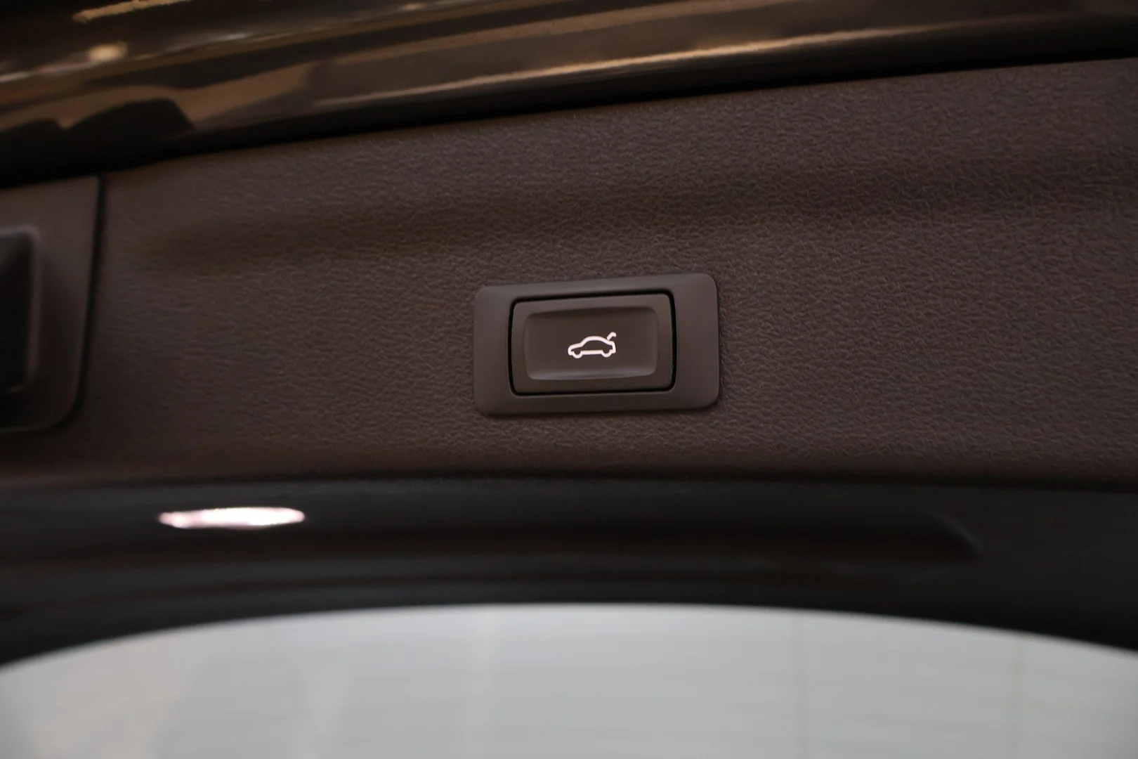 Car Image - 1qc3AlF4hs3u1DAIb2gHmi