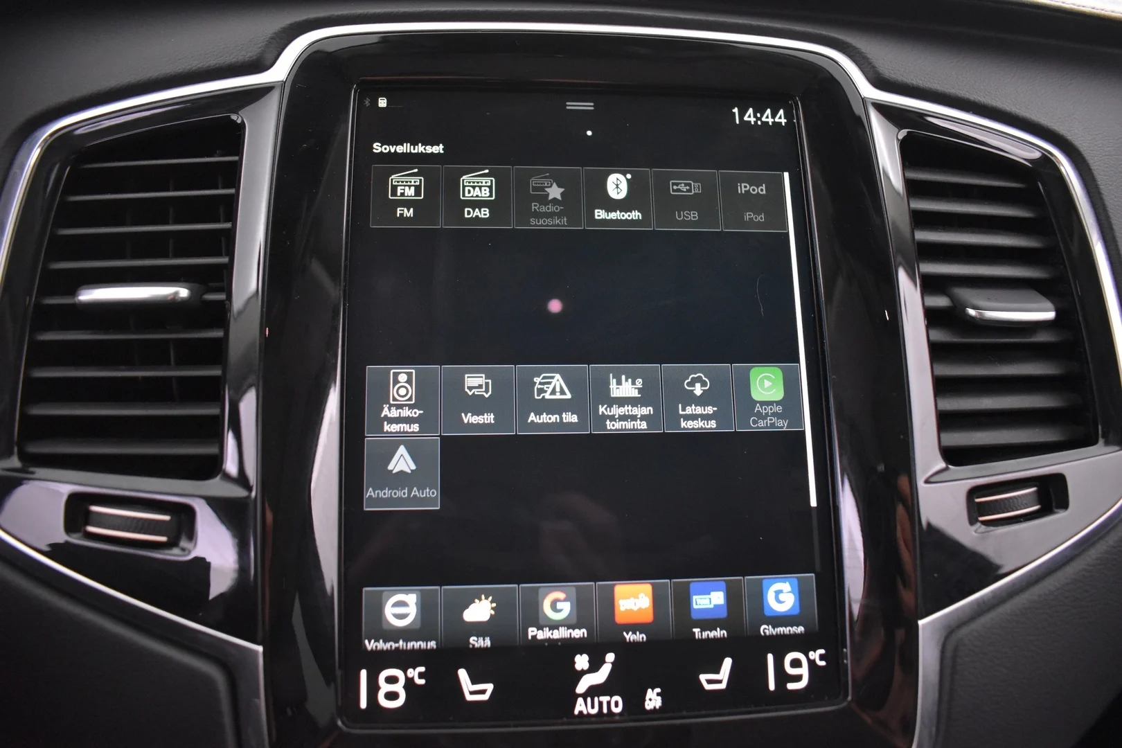 Car Image - 1J3sEf9jaHbTrlRXdY0X1P