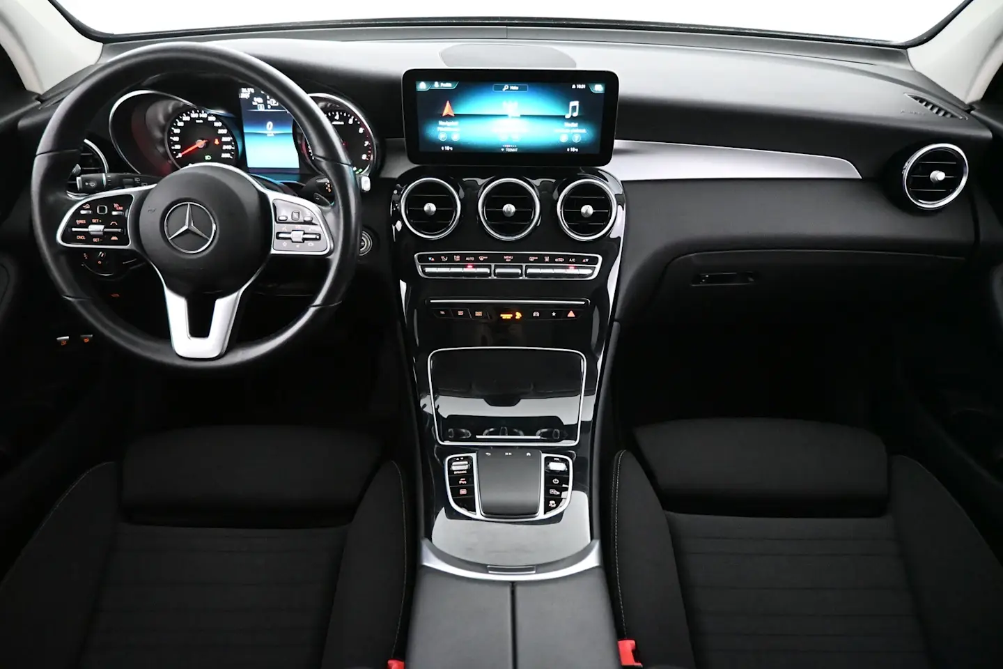 Car Image - 4vAHiGUG72LpAgkBj7Vr2d