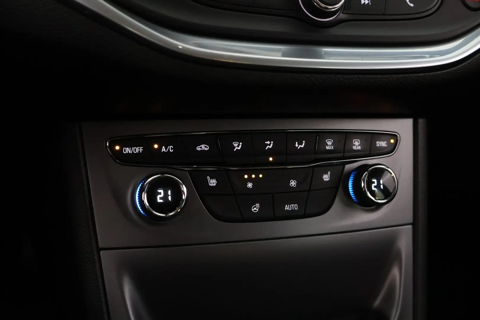 Car Image - 44WDqJX0Acq4Fl4XoEUSVr
