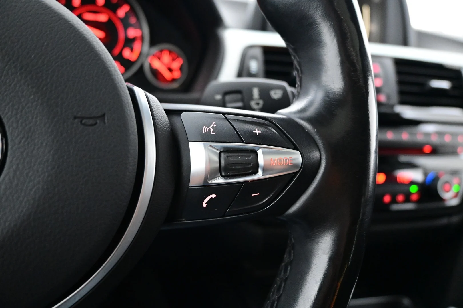 Car Image - 2YThMqy9JuQ3UB5uURvcEf