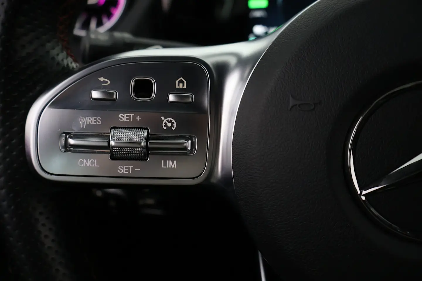 Car Image - 3ZDpOqvQDpwuSDrijrTvIJ