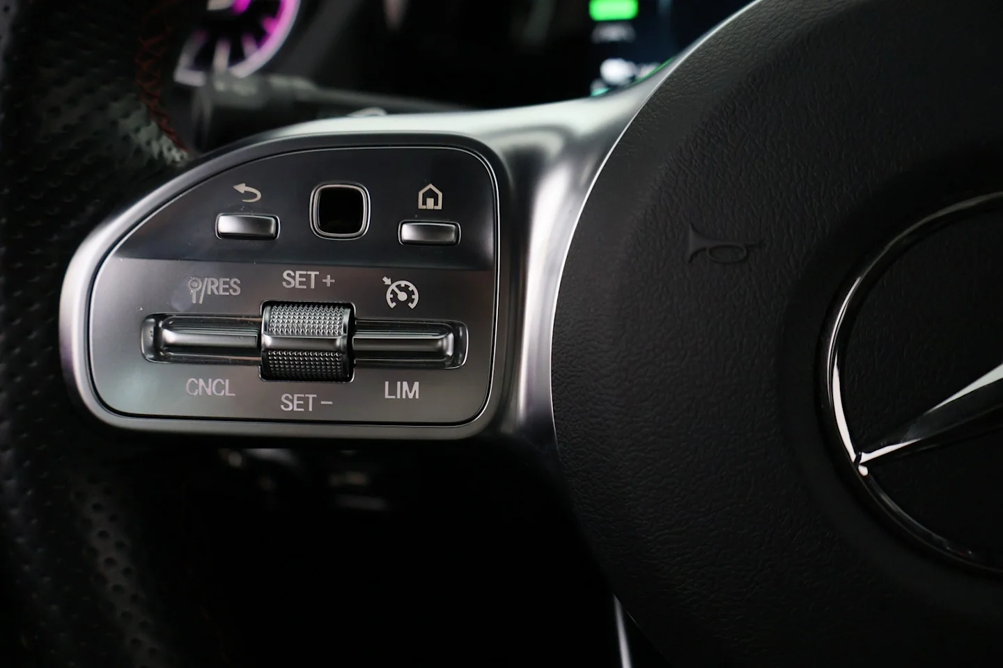 Car Image - 3ZDpOqvQDpwuSDrijrTvIJ