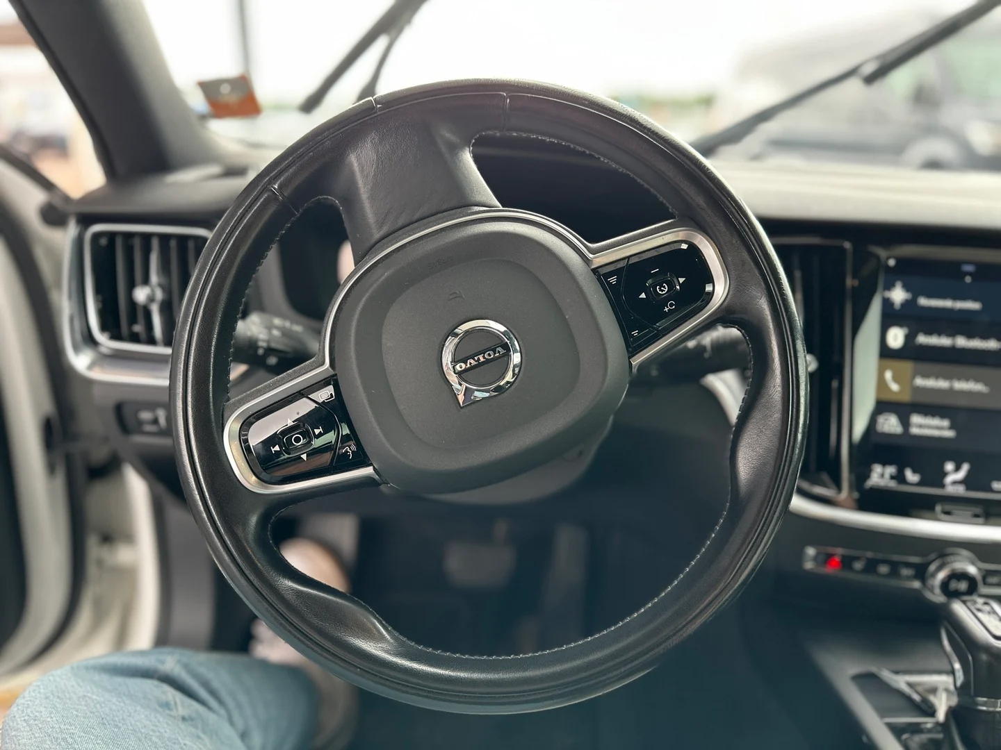 Car Image - V7PkWnvIcc30MBd80afUO
