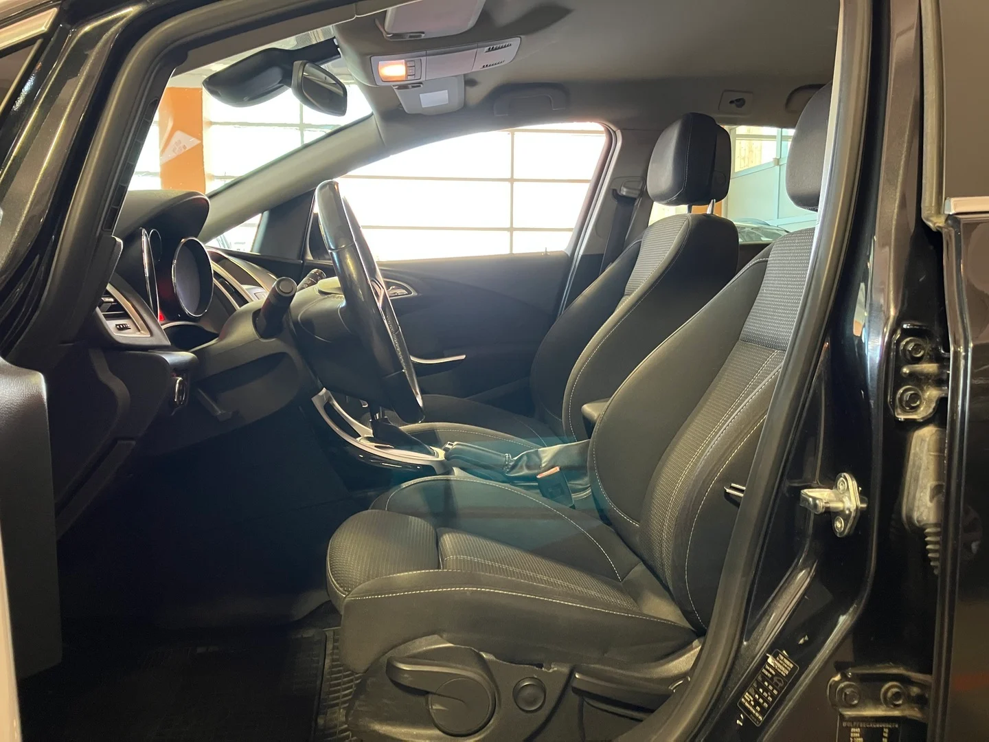 Car Image - 6KFvvhnQ45qU7PenYiqPbX