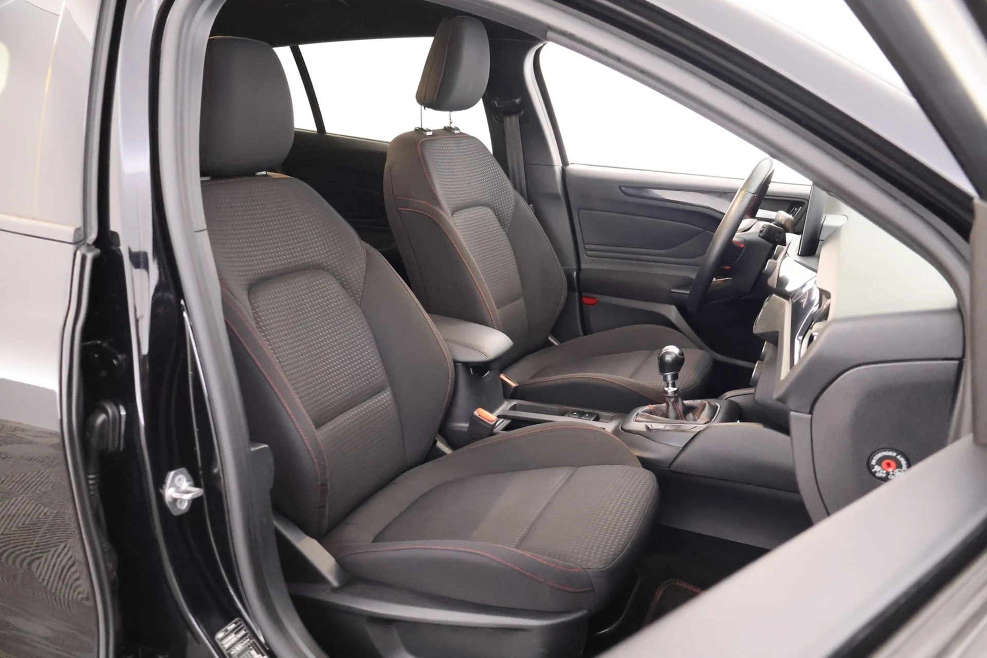 Car Image - 2jH0ujOAZb2gG7i146SPOd