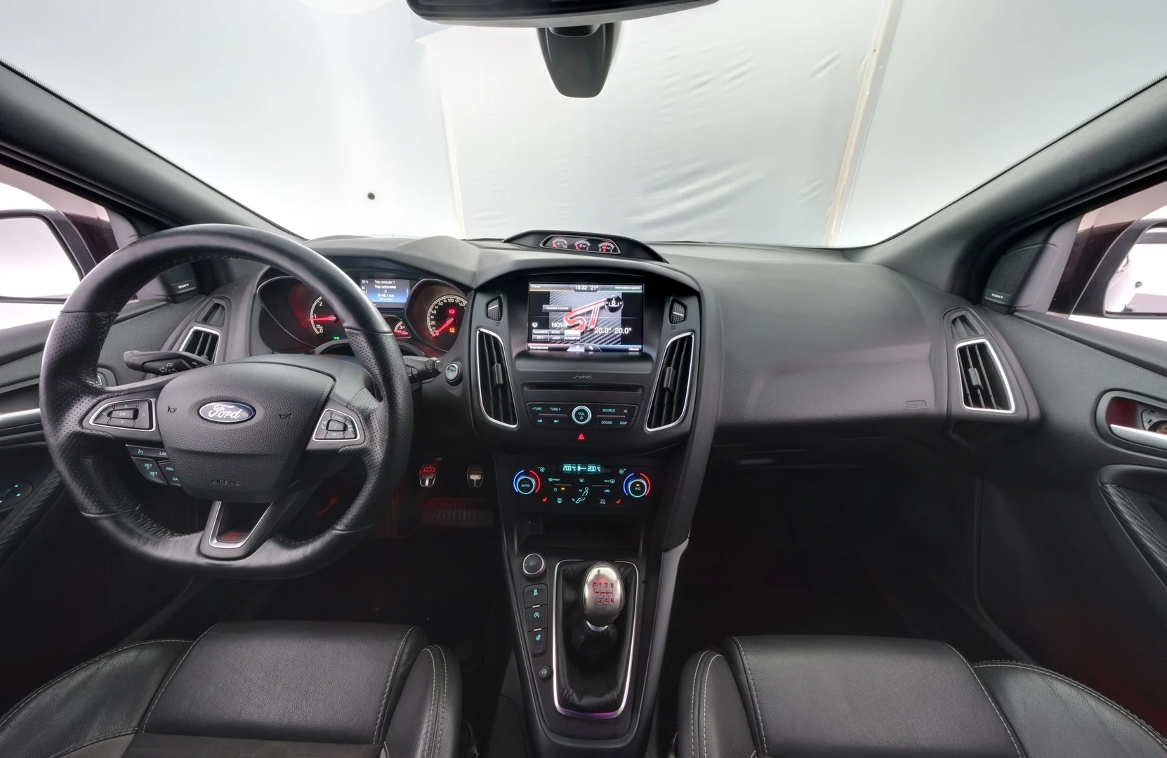 Car Image - 7ze8eVIVTJbPgFachU5IP6