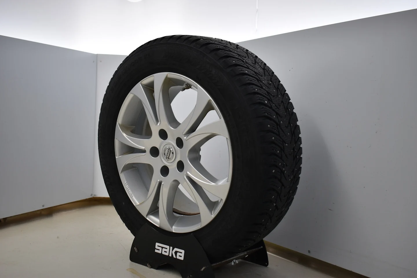 Car Image - 3GIb8z0Vmgap7Bqx1m8XQJ