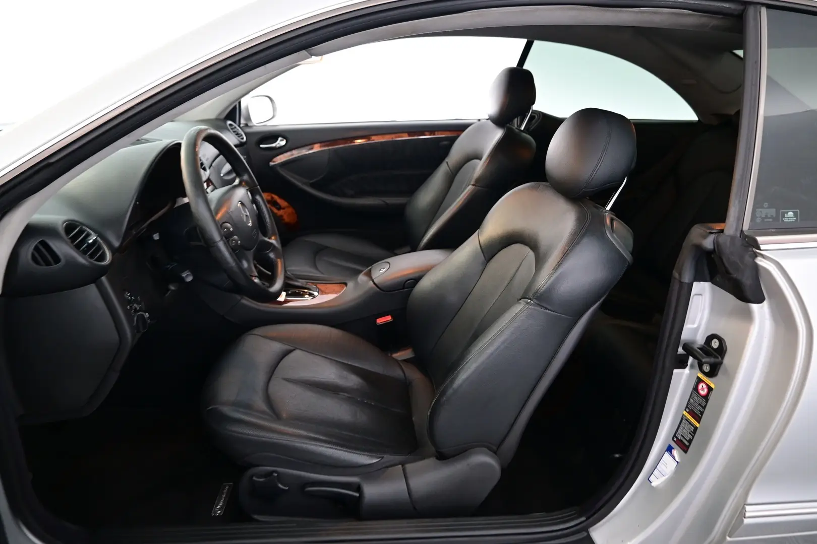 Car Image - 23r0F7Jex2juHkGOGIsB18